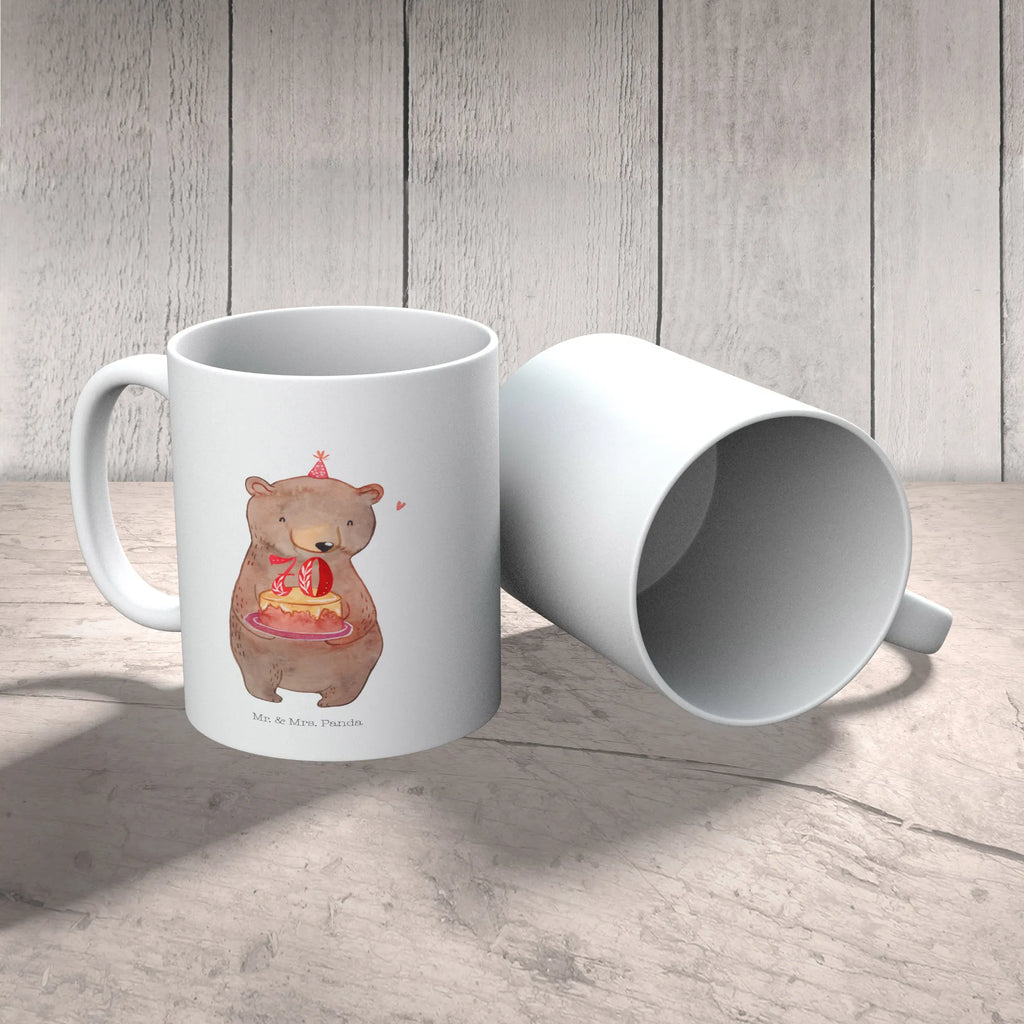 Mug bear cake 70th Birthday Tasse mit Motiven, Porzellantasse, Teetasse, Tasse mit Zitaten, Kaffeetasse, Tasse, Geschenktasse, Bürotasse, Keramiktasse, Geburtstag, Geburtstagsgeschenk, Geschenk, Party, Kuchen, Torte, Feiern