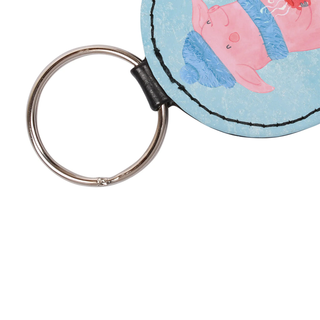 Rund Schlüsselanhänger Lallelndes Glühschwein Schlüsselanhänger Mit Foto, Schlüsselanhänger Metall, Schlüsselanhänger Geburtstag, Schlüsselband, Schlüsselanhänger Mit Namen, Schlüsselanhänger Für Paare, Schlüsselanhänger Haus, Schlüsselanhänger Nachhaltig, Schlüsselanhänger Niedlich, Schlüsselring, Schlüsselanhänger Tiermotiv, Schlüsselanhänger Herz, Schlüsselanhänger Partner, Schlüsselanhänger Für Kinder, Schlüsselanhänger Stoff, Schlüsselanhänger Mit Spruch, Schlüsselanhänger Elegant, Schlüsselhalter, Schlüsselanhänger Freundschaft, Schlüsselanhänger Leder, Schlüsselanhänger Holz, Schlüsselanhänger Klassisch, Schlüsselanhänger, Schlüsselanhänger Geschenk, Schlüsselaccessoire, Schlüsselanhänger Für Herren, Schlüsselanhänger Mit Motiv, Schlüsselanhänger Kunststoff, Schlüsselanhänger Bunt, Schlüsselanhänger Mit Gravur, Schlüsselanhänger Modern, Schlüsselanhänger Personalisierbar, Schlüsselanhänger Filz, Schlüsselanhänger Handgemacht, Schlüsselanhänger Für Damen, Schlüsselanhänger Liebe, Schlüsselanhänger Lustig, Schlüsselanhänger Auto, Schlüsselanhänger Schlüssel, Winter, Weihnachten, Weihnachtsdeko, Nikolaus, Advent, Heiligabend, Wintermotiv, Weihnachtsmarkt, Spruch, Betrunken, Glühwein