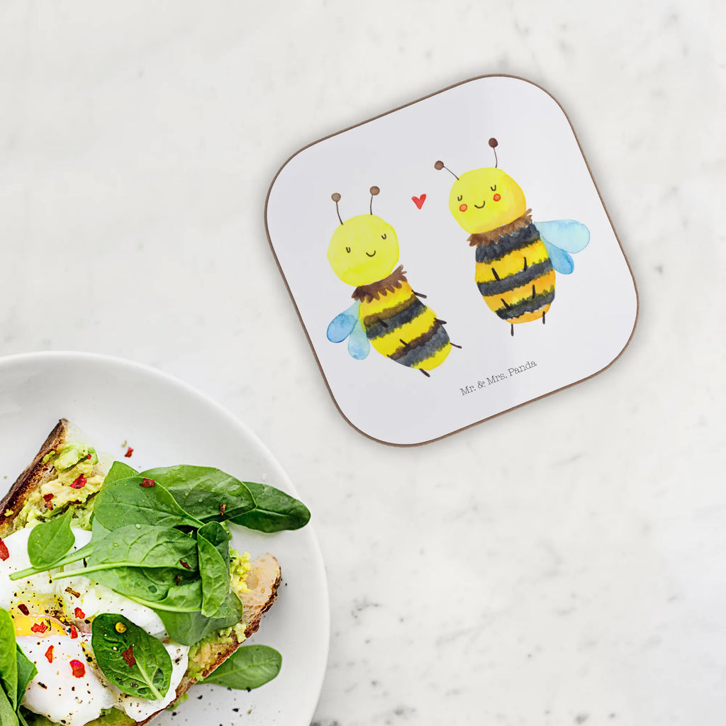 Untersetzer Biene Verliebt Tassen Untersetzer, Quadratischer Untersetzer, hartfaseruntersetzer, Untersetzer Glas, Flaschenuntersetzer, Design Untersetzer, gläseruntersetzer, bieruntersetzer, Untersetzer Tasse, Baruntersetzer, Untersetzer für Gläser, party untersetzer, weinglasuntersetzer, Untersetzer Quadratisch, bar untersetzer, Becheruntersetzer, grill untersetzer, Untersetzer Tee, hartfaser untersetzer, Untersetzer Gläser, garten untersetzer, Tassenuntersetzer, Coaster, Untersetzer Kaffee, Glasuntersetzer, deko untersetzer, unterleger, schutzuntersetzer, esstisch untersetzer, Getränkeuntersetzer, Untersetzer, Tischschoner, Holzuntersetzer, weinuntersetzer, Teeuntersetzer, eckiger untersetzer, Kaffeeuntersetzer, Tischuntersetzer, weinflaschenuntersetzer, Biene, Wespe, Hummel