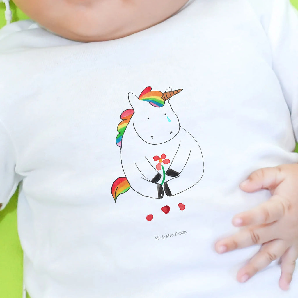 Organic Baby Shirt unicorn Sad Baby Jerseyshirt, Baby Shirt Neutral, Baby Bio Shirt, Baby Shirt Geschenk, Baby Shirt Gestreift, Baby Shirt Zur Geburt, Baby Shirt Klassisch, Baby Kurzarmshirt, Baby Oberteil, Baby Shirt Pastell, Baby Sweatshirt, Baby Shirt Mit Spruch, Baby Shirt Bunt, Baby Shirt Mädchen, Baby Shirt Junge, Baby Shirt Erstausstattung, Baby Langarmshirt, Lustiges Baby Shirt, Baby Shirt Modern, Baby Shirt, Baby Shirt Unisex, Baby Shirt Grau, Baby Shirt Mit Aufdruck, Süßes Baby Shirt, Baby Shirt Weiß, Baby Shirt Mit Motiv, Baby T-Shirt, Baby Shirt Alltag, Baby Hemd, Baby Pullover, Baby Baumwollshirt, Baby Top, Einhorn, Einhörner, Einhorn Deko, Unicorn, Trösten. Freundschaft, Freunde, Grußkarte, Liebe, Trauer, Blume, Glitzer