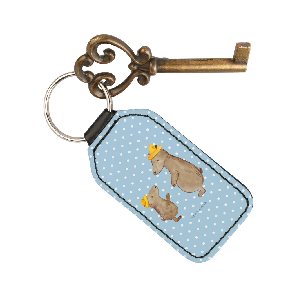 Rechteckig Schlüsselanhänger Bären mit Hut Schlüsselanhänger Rechteckig, Rechteckiger Anhänger Mit Logo, Rechteckiger Schlüsselanhänger Mit Namen, Schlüsselanhänger Form Rechteck, Rechteckiger Schlüsselanhänger Mit Wunschtext, Schlüsselanhänger Mit Gravur Rechteckig, Werbegeschenk Schlüsselanhänger Rechteckig, Schlüsselanhänger Für Männer Rechteckig, Schlüsselanhänger Geschenk Rechteckig, Schlüsselanhänger Büro Rechteckig, Schlüsselanhänger Kunststoff Rechteckig, Schlüsselanhänger Acryl Rechteckig, Schlüsselanhänger Für Frauen Rechteckig, Schlüsselanhänger Holz Rechteckig, Schlüsselanhänger Modern Rechteckig, Taschenanhänger Rechteckig, Schlüsselanhänger Für Paare Rechteckig, Schlüsselanhänger Mit Rechteckiger Form, Auto Schlüsselanhänger Rechteckig, Schlüsselanhänger Metall Rechteckig, Schlüsselanhänger Für Familie Rechteckig, Schlüsselanhänger Personalisiert Rechteckig, Rechteckiger Anhänger Für Schlüssel, Schlüsselanhänger Mit Foto Rechteckig, Schlüsselanhänger Leder Rechteckig, Rechteckiger Schlüsselanhänger, Oma, Opa, Vatertag, Familie, Schwester, Muttertag, Bruder, Mama, Papa, Bär, Dad, Family, Kind, Kinder, Söhne, Daddy, Paps, Vater-Sohn, Sohn, Bären, Papi, Vorbild, Vater, Lieblingsmensch