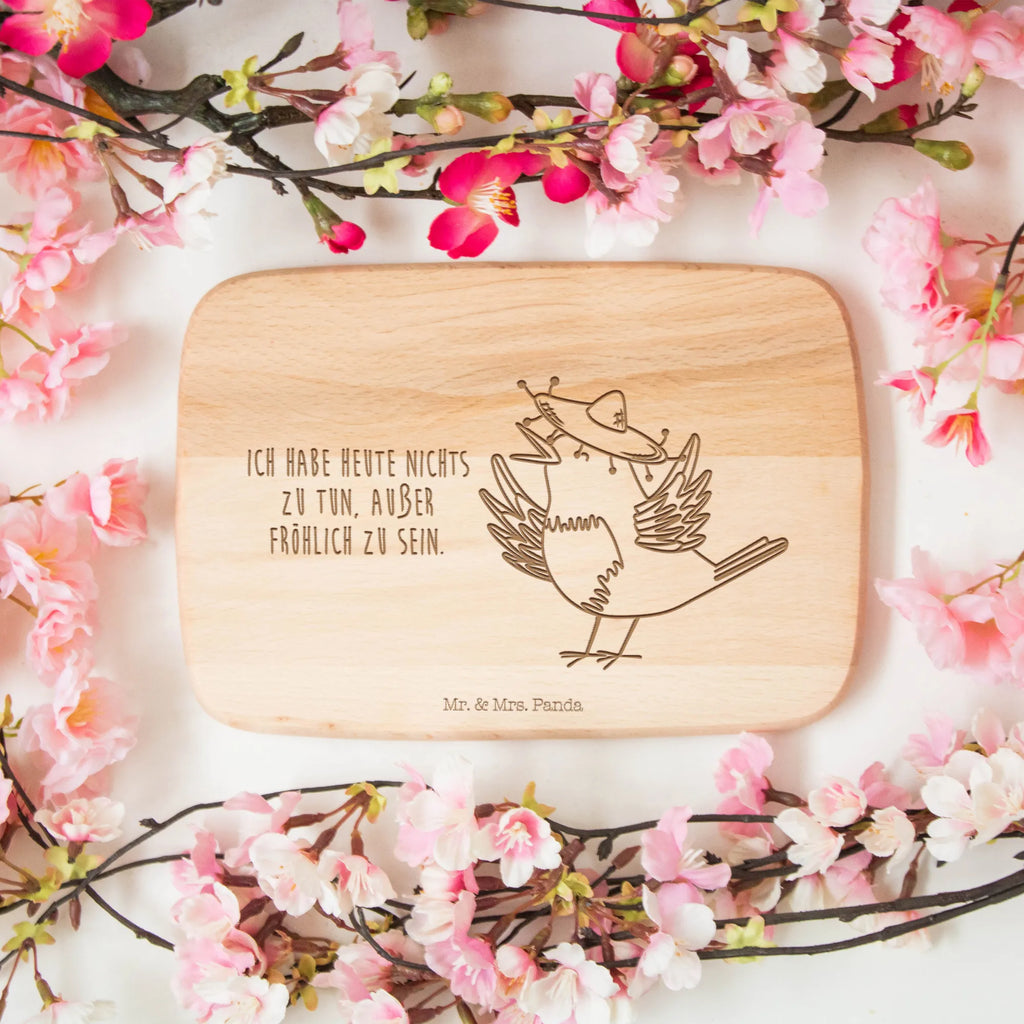 Küchenbrett Rabe Sombrero Frühstücksbrettchen, Küchenbrett, Schneidebrett, Schneidebrett Holz, Holzbrett, Frühstücksbrett, Tiermotive, Gute Laune, lustige Sprüche, Tiere, glücklich sein, fröhlich sein, Spruch positiv, Vogel, Motivation, Elster, froh, Glück Spruch, Vögel, Rabe