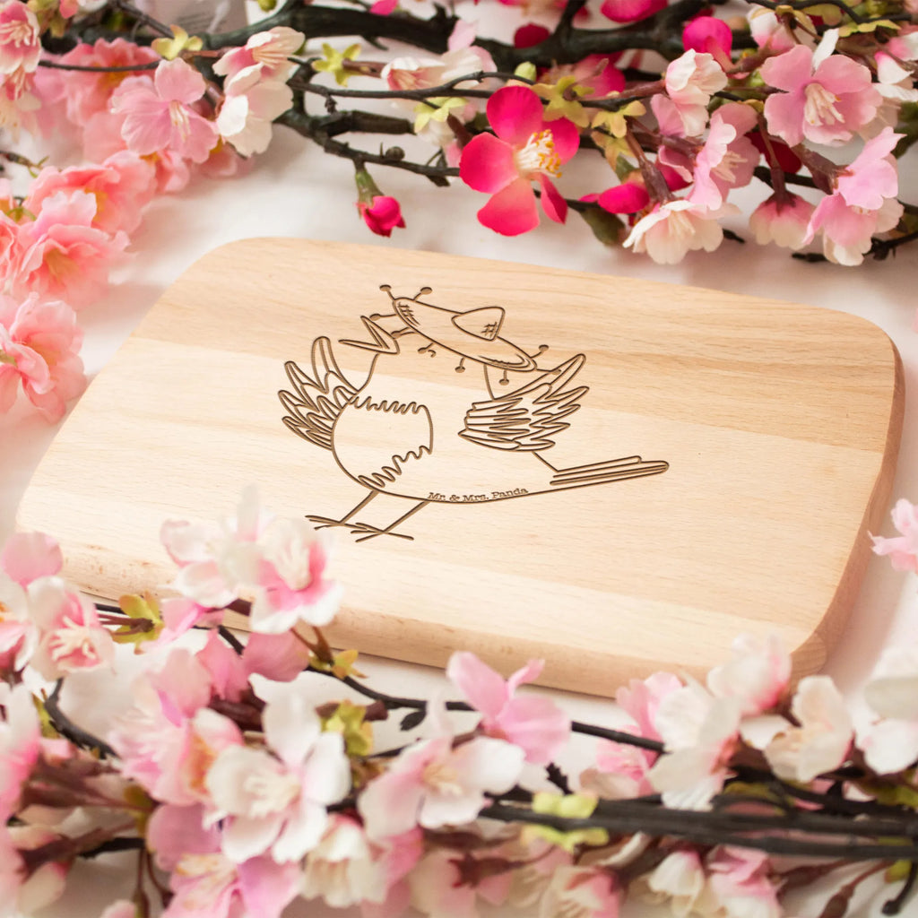 Küchenbrett Rabe Sombrero Frühstücksbrettchen, Küchenbrett, Schneidebrett, Schneidebrett Holz, Holzbrett, Frühstücksbrett, Tiermotive, Gute Laune, lustige Sprüche, Tiere, glücklich sein, fröhlich sein, Spruch positiv, Vogel, Motivation, Elster, froh, Glück Spruch, Vögel, Rabe