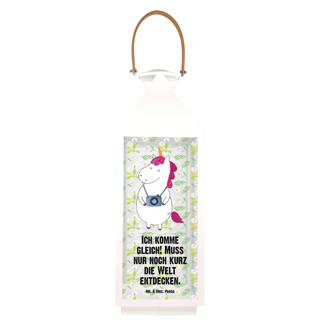 Deko Laterne Einhorn Fotograf Laterne Weiß, Leuchten, Lichterkettenlaterne, Laterne Mit Muster, Laterne Zum Stellen, Laterne Vintage, Laterne Shabby Chic, Laterne Skandinavisch, Laterne Wind- und Wetterfest, Terrasse-Laterne, Laterne Mit Griff, Laterne Minimalistisch, Laterne XXL, Laterne Beleuchtet, Kerzenlaterne, Laterne Mit Motiv, Laternenwindlicht, Deko Laterne, Windlicht, Laterne Klein, Innenraum-Laterne, Laterne Modern, Outdoor-Laterne, Dekolaterne, Laterne Mit Blumenmotiv, Laterne Mit Spiegelglas, Laterne Rustikal, Laterne Landhausstil, Laterne Pastellfarben, Laterne Zum Hängen, Glaslaterne, Teelichthalter Laterne, Windlichtlaterne, Laterne Orientalisch, Lichterlaterne, Hängelaterne Deko, LED-Laterne, Holzlaterne, Laterne Deko, Tischlaterne, Laterne Klassisch, Laterne Romantisch, Laternenlicht, Laternen-Set, Laterne Maritim, Metalllaterne, Laterne Spülmaschinenfest (Glas), Metall Laterne, Hängeleuchte, Laterne Mit Sternenmuster, Einhörner, Unicorn, Einhorn Deko, Einhorn, Fotografie, Reisen, Weltreise, Kurztrip, Kamera, Städtereise, Urlaub, Weltenbummler, Fotograf, Tourist, Reise