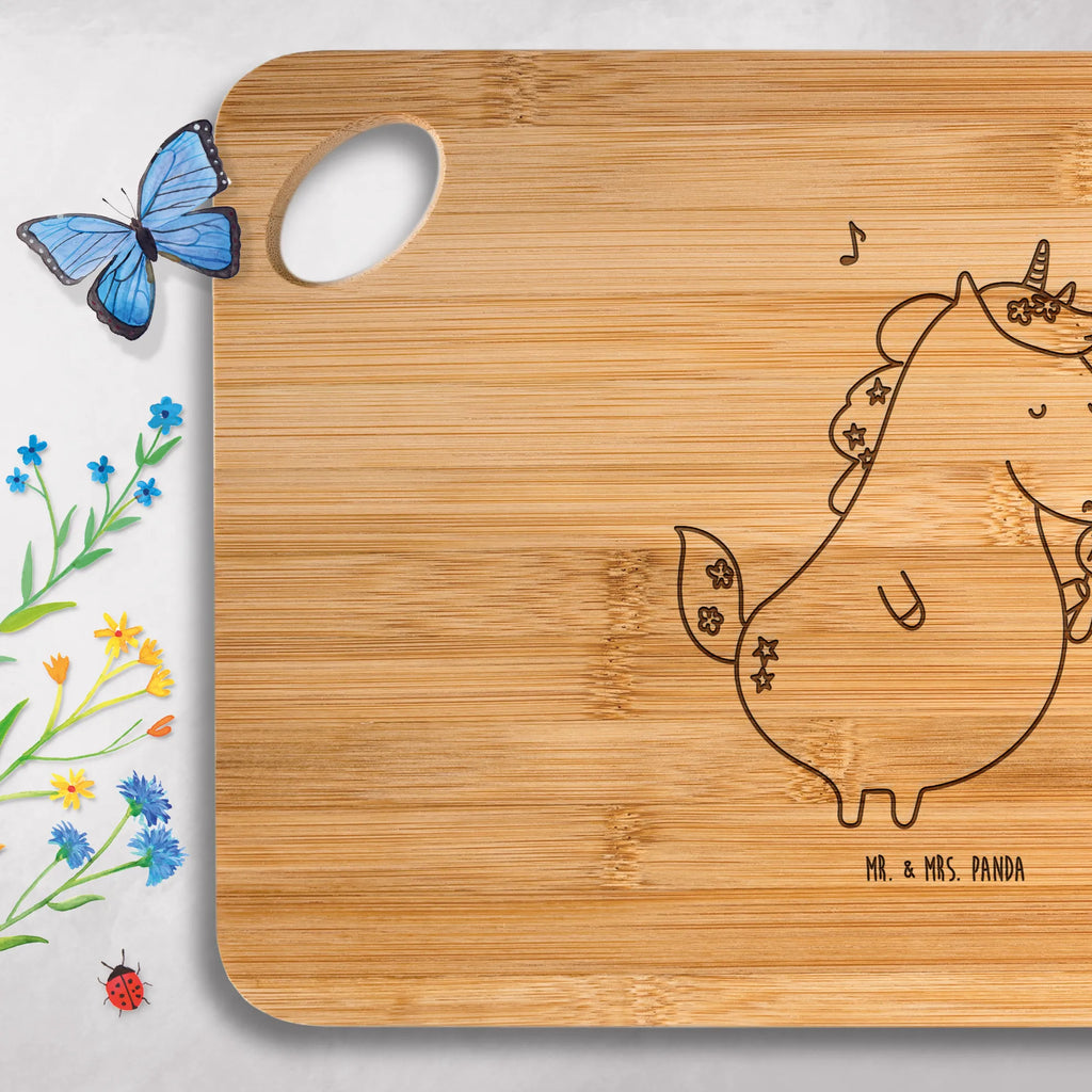 Schneidebrett Einhorn Sänger holzservierbrett, schneidunterlage, brotzeitbrettchen, snackbrett, Frühstücksbrett, holzfrühstücksbrett, Holzbrettchen, Schneidebrett, küchenbrettchen, Hackbrett, wurstschneidebrett, Schneidbrett Küche, Servierbrett, holzschneidebrett, servierbrettchen, Brotzeitbrett, Brettchen, essbrettchen, essbrett, vesperbrettchen, Küchenbrett, käseschneidebrett, Holzbrett, Brotschneidebrett, jausenbrett, vesperbrett, Brett, tapasbrett, wurstbrett, Frühstücksbrettchen, holzfrühstücksbrettchen, holzschneidbrett, schneidbrett, jausenbrettchen, anrichtebrett, Käsebrett, brotbrett, Einhorn, Einhörner, Einhorn Deko, Unicorn, Fest, Freundin, Konfetti, Sängerin, Sänger, Geburtstag, Feier, Party, Glitzer, Disco