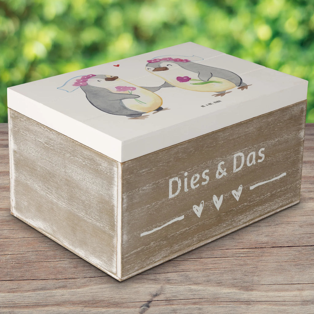 Holzkiste Pinguine Lesbian Pride Aufbewahrungsbox aus Holz, Holzbox mit Deckel, truhe holz, holztruhen, Holzkiste, Holzkisten, Box aus Holz, Aufbewahrungsbox, holzkästchen, Aufbewahrungskiste, Holztruhe, aufbewahrungsboxen, Schatulle, box holz, aufbewahrungskisten, holzschachtel, Holz Aufbewahrungsbox, aufbewahrungstruhe, aufbewahrungskiste mit deckel, Holzkiste mit Deckel, Holzbox, kiste holz, holzschatulle, Holzboxen, Aufbewahrungsbox Holz, Hochzeitsfeier, Hochzeitskarte, Trauung, Trauungsgeschenk, Verlobungsfeier, Verlobungsgeschenk, Hochzeitsgeschenk, Ehe, Hochzeitsgeschenkideen, Hochzeitsgeschenke für Brautpaar, Hochzeit, Gleichgeschlechtliche Hochzeit