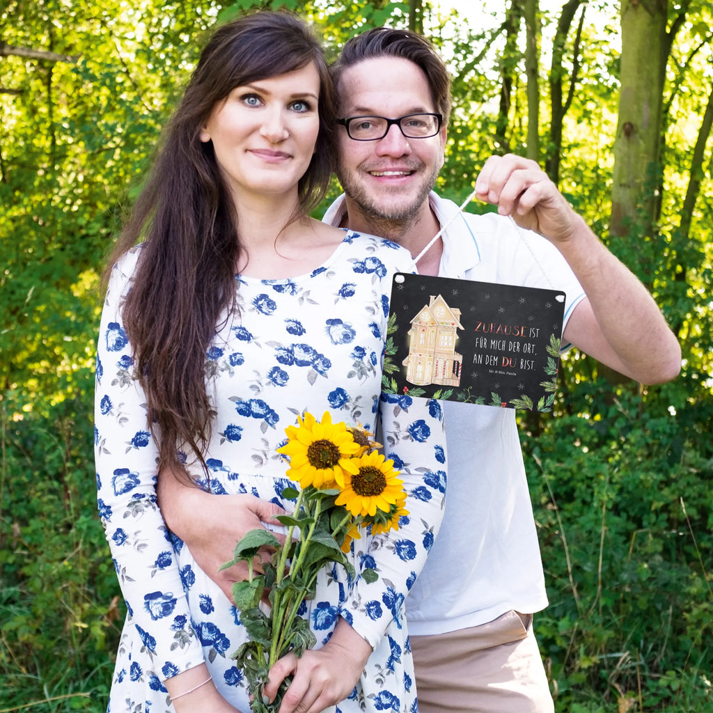 Deko Schild Lebkuchenhaus Spruchschild, holzbild, Türschild Familie, wandtafel, Schild mit Spruch, sprüche schild, Deko Schild, dekoration schild, Badschild, Türschild, Küchenschild, Holzschild, Schild, hängeschild, dekotafel, Deko Wandtafel, Dekoschild, Holztafel, wandhänger, Wandschild, Motivschild, dekoschilder, Winter, Weihnachtsdeko, Nikolaus, Advent, Heiligabend, Wintermotiv, Weihnachten
