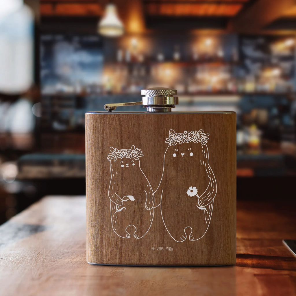 Hipflask Bears with flower crown Flachmann Mit Lederbezug, Flachmann 200 ml, Flachmann Robust, Flachmann Aus Zinn, Hip Flask, Flachmann Für Männer, Taschenflachmann, Flachmann Für Paare, Edelstahl-Flachmann, Flachmann Mit Trichter, Flachmann Als Gastgeschenk, Flachmann Für Frauen, Flachmann Für Wandern, Flachmann Für Reisen, Flachmann 250 ml, Schnapsflachmann, Flachmann Mit Gravur, Flachmann Aus Edelstahl, Flachmann Für Unterwegs, Whisky-Flachmann, Flachmann Für Trauzeugen, Spirituosen-Flachmann, Flachmann Personalisiert, Flachmann Mit Deckelverschluss, Metall-Flachmann, Flachmann Set, Flachmann Gravurbereit, Flachmann Aus Messing, Flachmann Klassisch, Flachmann Für Camping, Flachmann, Flachmann 6 oz, Flachmann Geschenk, Flachmann Rutschfest, Flachmann Mit Motiv, Flachmann Aus Kupfer, Flachmann Geschenkidee, Flachmann Leicht, Flachmann Modern, Familie, Vatertag, Muttertag, Bruder, Schwester, Mama, Papa, Oma, Opa, Mami, Vorbild, Bären, Lieblingsmensch, Mutti, Kind, Geschenk Mama. Muttertag, beste Mutter, Mutter, Tochter, Family, weltbeste Mama, Töchter, Kinder, Lieblingsmama, Bär