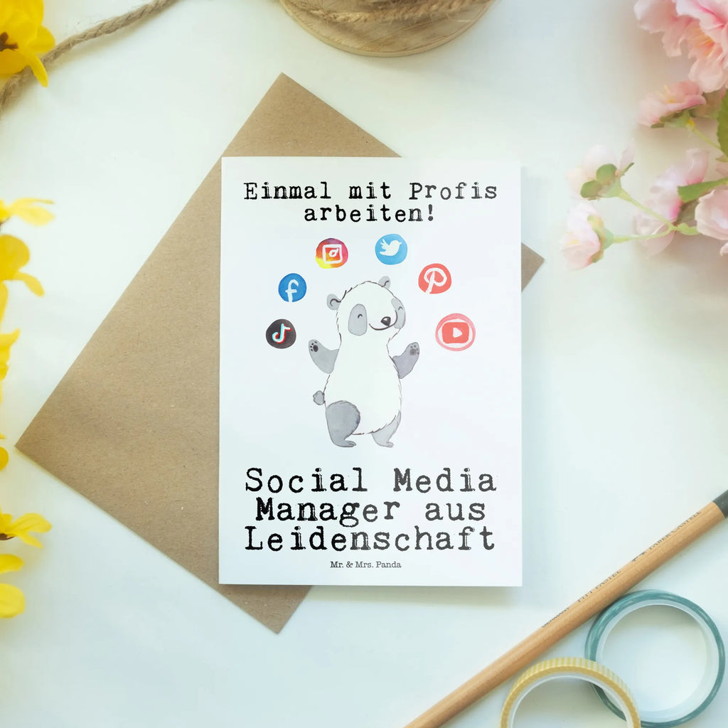 Grußkarte Social Media Manager aus Leidenschaft weihnachtskarten, einladungskarten, firmungskarte, dankeskarten, babykarte, osterkarte, kommunionskarte, Beileidskarte, valentinstagskarte, glückwunschkarten, Motivkarte, Grußkarten, osterkarten, vatertagskarte, Glückwunschkarte, Grußkarte, abiturkarte, genesungskarte, hochzeitskarten, jubiläumskarte, spruchkarte, Klappkarte, neujahrskarte, Geschenk, Schenken, Jubiläum, Danke, Dankeschön, Beruf, Ausbildung, Abschied, Rente, Kollege, Kollegin, Arbeitskollege, Mitarbeiter, Firma