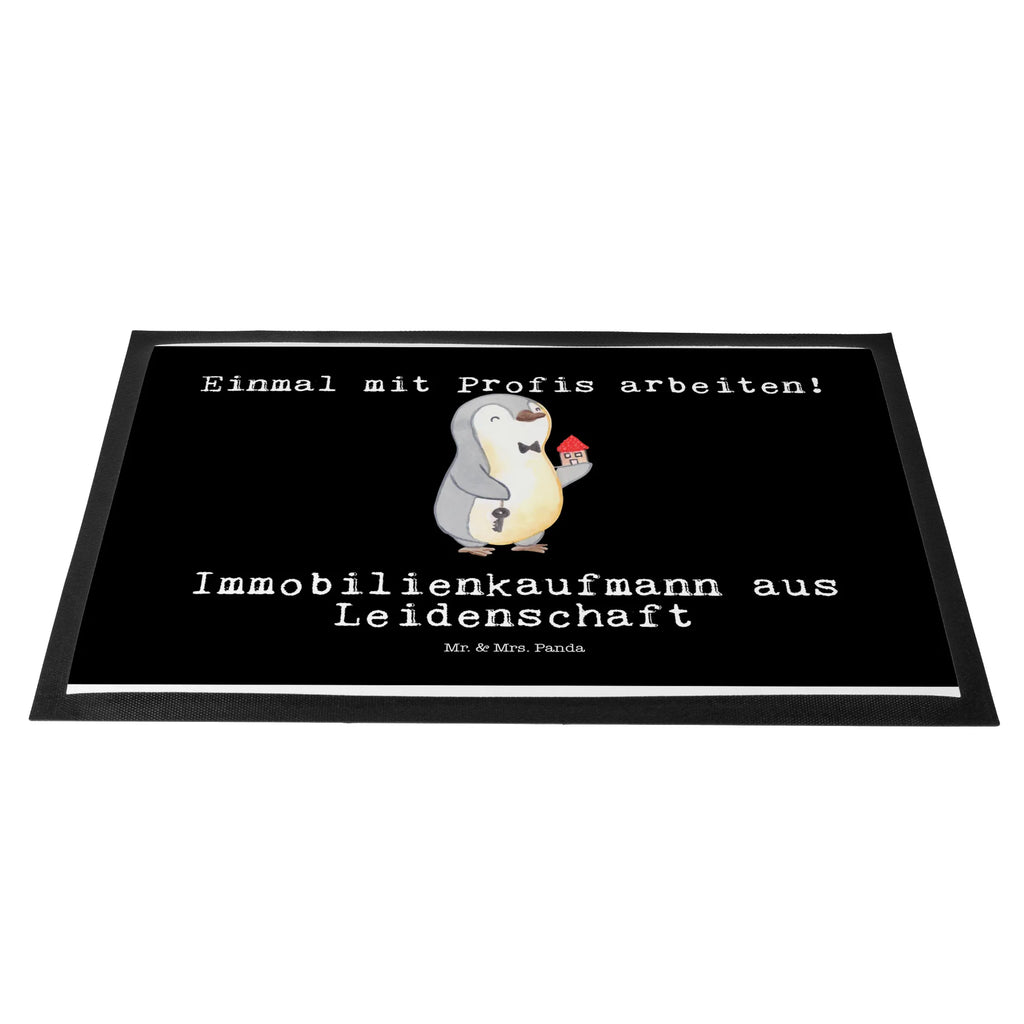 Doormat Real estate agent passion Fußmatten, Fußmatte außen, Schmutzmatte, Eingangsteppich, Fußabstreifer außen, Türvorleger, Fußmatte outdoor, Motivfußmatte, Fußabtreter außen, Gummi Matte, Gummimatte, Matte, Fußabtreter, Türmatte, Sauberlaufmatte, Fußmatte innen, Schmutzfangmatte waschbar, Fußabstreifer, Fußmatte waschbar, Fußmatte außen wetterfest, Vorleger, Schmutzfangmatte, Schmutzfangteppich, Schmutzfänger, Haustürmatte, Fussmatten, Fussmatten online, Beruf, Ausbildung, Jubiläum, Abschied, Rente, Kollege, Kollegin, Geschenk, Schenken, Arbeitskollege, Mitarbeiter, Firma, Danke, Dankeschön, Immobilienmakler, Immobilienhändler, Immobilienkaufmann, Immobilienbüro