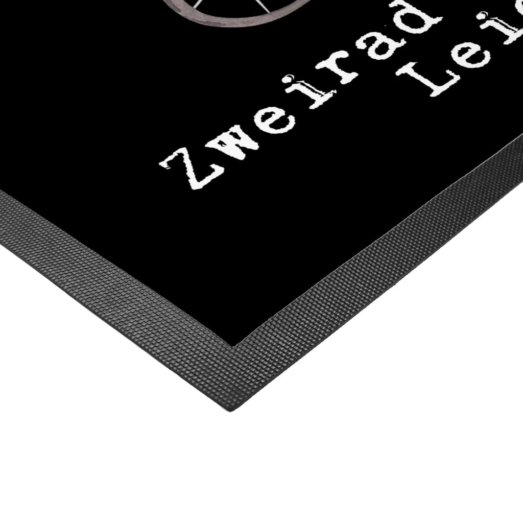 Doormat Bicycle Mechanic Passion Motivfußmatte, Fußabstreifer, Fußabtreter, Eingangsteppich, Fußmatte outdoor, Gummi Matte, Fußmatte außen wetterfest, Vorleger, Türvorleger, Fußmatte außen, Fußmatte waschbar, Fussmatten, Haustürmatte, Schmutzfangmatte, Gummimatte, Schmutzfangmatte waschbar, Türmatte, Schmutzfänger, Fußmatten, Schmutzfangteppich, Fußabstreifer außen, Fußabtreter außen, Schmutzmatte, Fußmatte innen, Matte, Fussmatten online, Sauberlaufmatte, Beruf, Ausbildung, Jubiläum, Abschied, Rente, Kollege, Kollegin, Geschenk, Schenken, Arbeitskollege, Mitarbeiter, Firma, Danke, Dankeschön