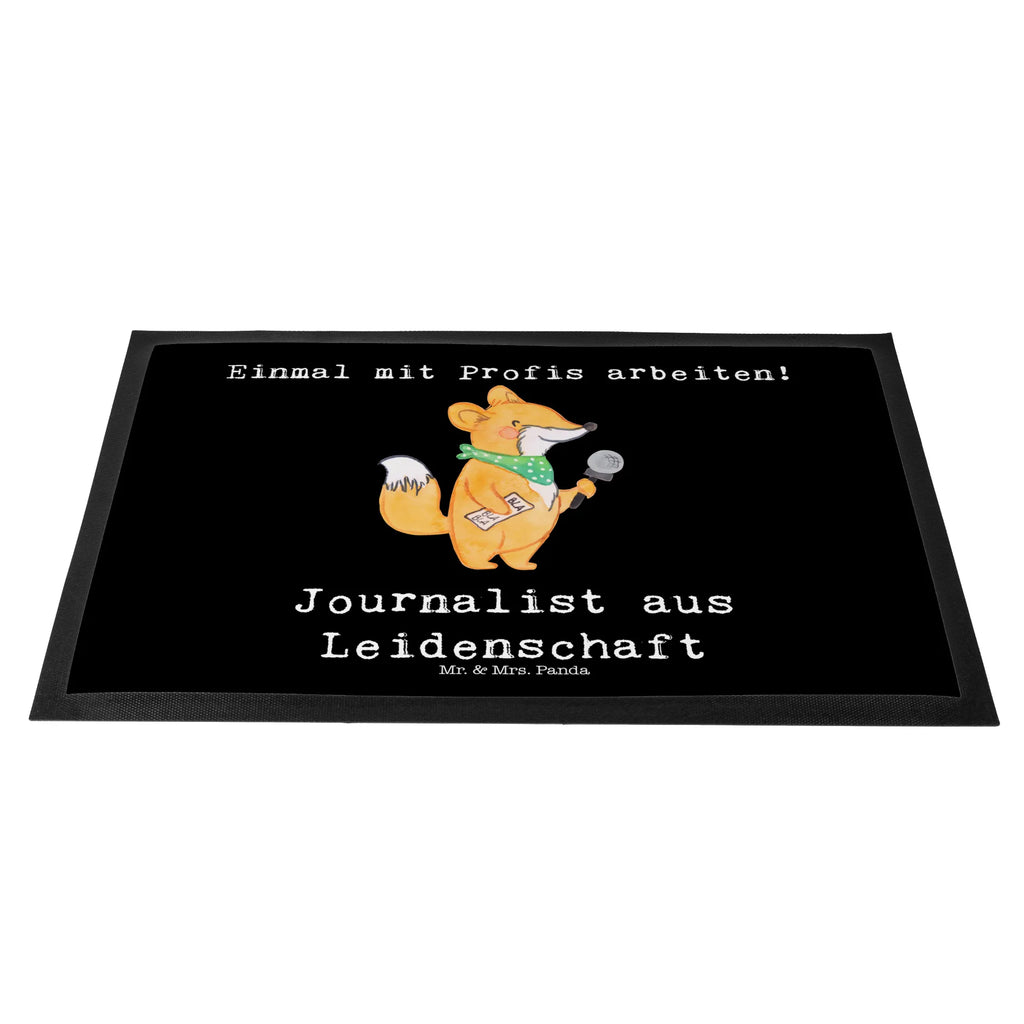 Doormat Journalist Passion Gummi Matte, Fußabstreifer, Schmutzmatte, Fußmatte waschbar, Fußmatten, Schmutzfangmatte, Fußmatte innen, Fußabtreter, Fußabtreter außen, Fußmatte außen wetterfest, Fussmatten online, Türmatte, Fußabstreifer außen, Schmutzfänger, Motivfußmatte, Eingangsteppich, Haustürmatte, Fußmatte außen, Fussmatten, Matte, Türvorleger, Vorleger, Fußmatte outdoor, Sauberlaufmatte, Gummimatte, Schmutzfangmatte waschbar, Schmutzfangteppich, Beruf, Ausbildung, Jubiläum, Abschied, Rente, Kollege, Kollegin, Geschenk, Schenken, Arbeitskollege, Mitarbeiter, Firma, Danke, Dankeschön, Journalist, Reporter, Pressebüro, Redakteur, Studium