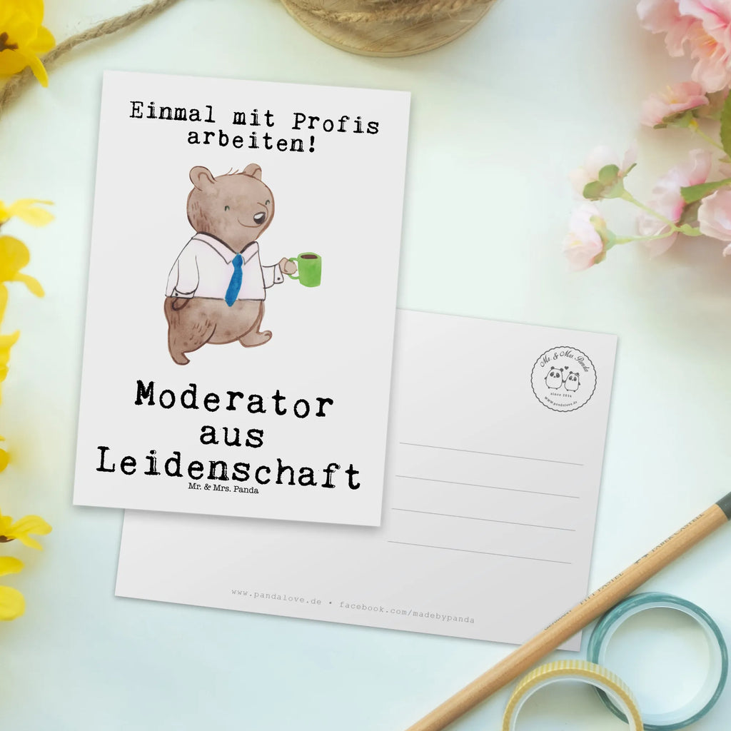 Postkarte Moderator aus Leidenschaft einzelkarte, Ansichtskarte, Postkarte, bildkarte, Fotokarte, kunstkarte, spruchkarte, Grußkarte, Designkarte, Kunstkarten, Motivkarte, Ansichtskarten, Postkarten, Geschenk, Schenken, Jubiläum, Danke, Dankeschön, Beruf, Ausbildung, Abschied, Rente, Kollege, Kollegin, Arbeitskollege, Mitarbeiter, Firma