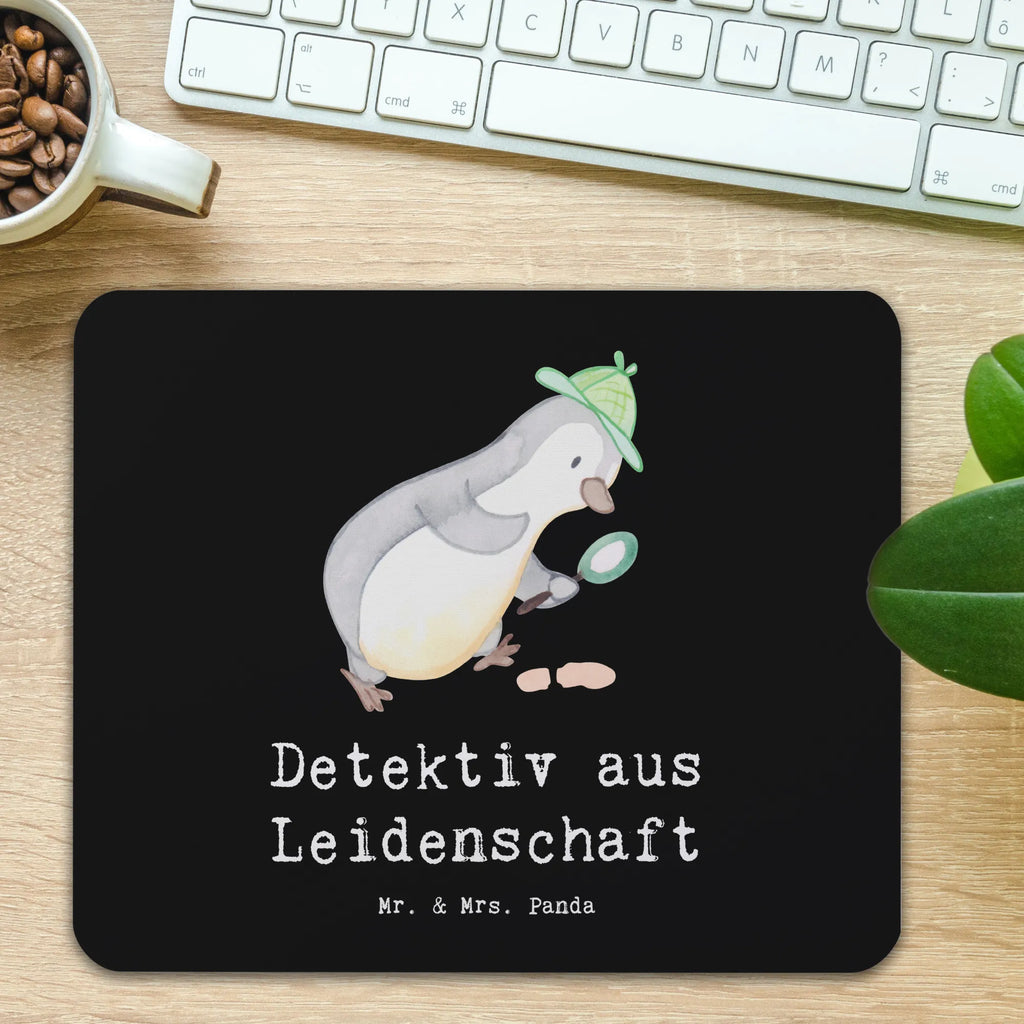 Podkładka pod mysz Detektyw Pasja Mauspad, Mausunterlage, Büroausstattung, Mousepad, Arbeitszimmer, Einzigartiges Mauspad, Computer zubehör, Designer Mauspad, Mauspad Büro, PC Zubehör, Beruf, Ausbildung, Jubiläum, Abschied, Rente, Kollege, Kollegin, Geschenk, Schenken, Arbeitskollege, Mitarbeiter, Firma, Danke, Dankeschön, Privatdetektei, Detektiv, Detektivausbildung, Berufsdetektiv, Ermittler, Wirtschaftsdetektei, Spurensuche, Agent