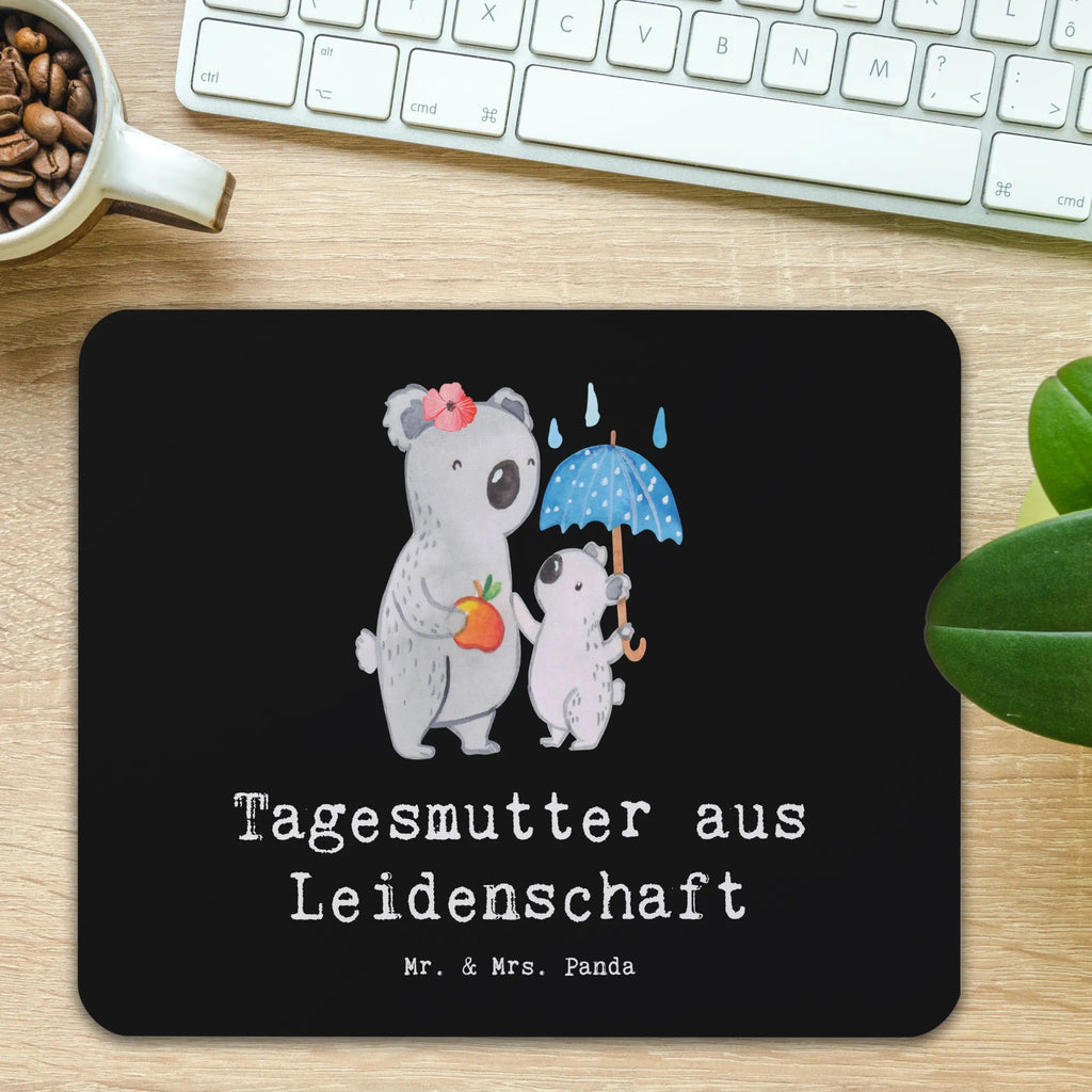 Mauspad Tagesmutter aus Leidenschaft Mauspad, Computer zubehör, Mauspad Büro, Mousepad, Arbeitszimmer, Büroausstattung, Mausunterlage, Designer Mauspad, Einzigartiges Mauspad, PC Zubehör, Beruf, Ausbildung, Jubiläum, Abschied, Rente, Kollege, Kollegin, Geschenk, Schenken, Arbeitskollege, Mitarbeiter, Firma, Danke, Dankeschön