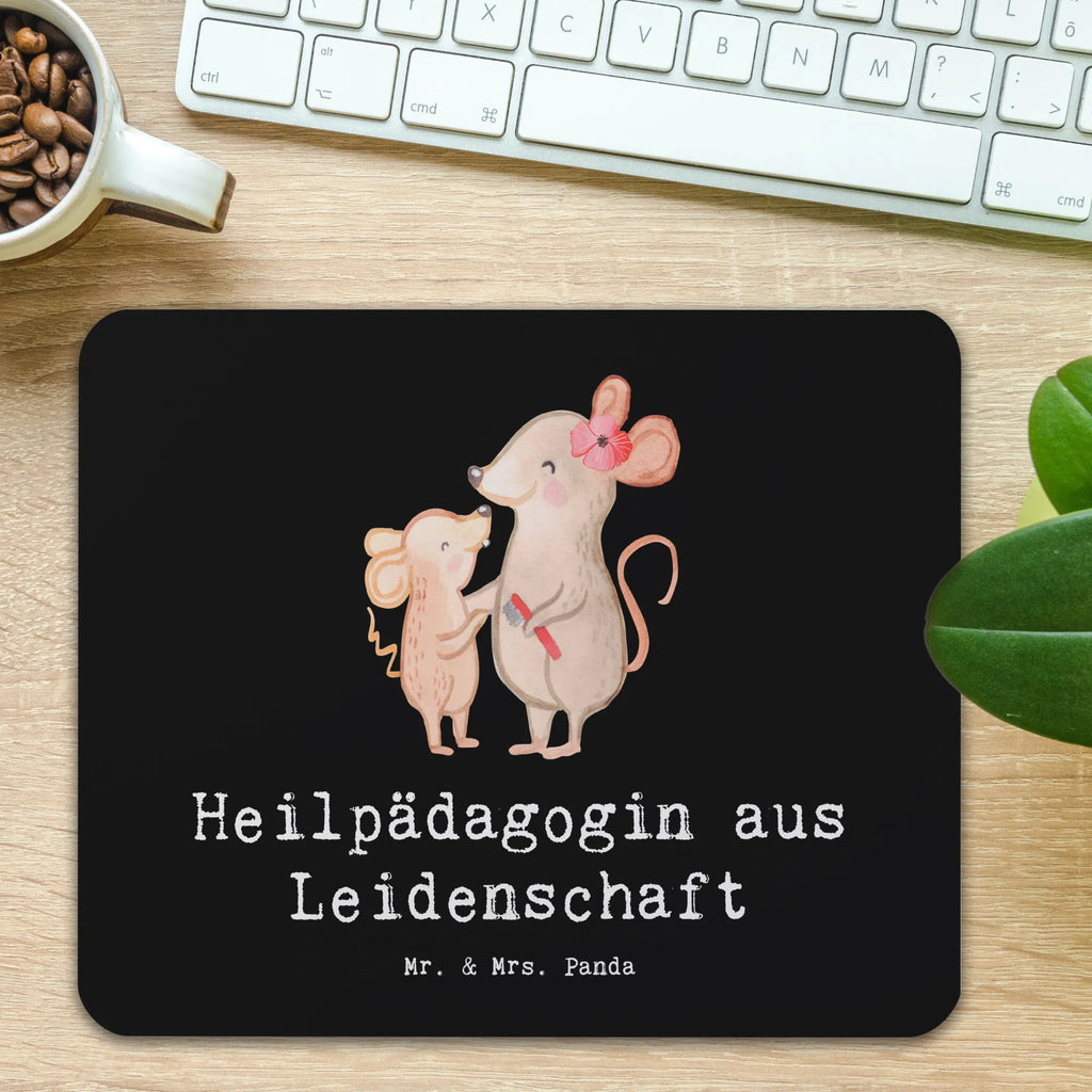 Mauspad Heilpädagogin aus Leidenschaft Computer zubehör, PC Zubehör, Mauspad, Arbeitszimmer, Mausunterlage, Einzigartiges Mauspad, Mauspad Büro, Mousepad, Büroausstattung, Designer Mauspad, Beruf, Ausbildung, Jubiläum, Abschied, Rente, Kollege, Kollegin, Geschenk, Schenken, Arbeitskollege, Mitarbeiter, Firma, Danke, Dankeschön, Heilpädagogik, Heilpädagogin, Studium