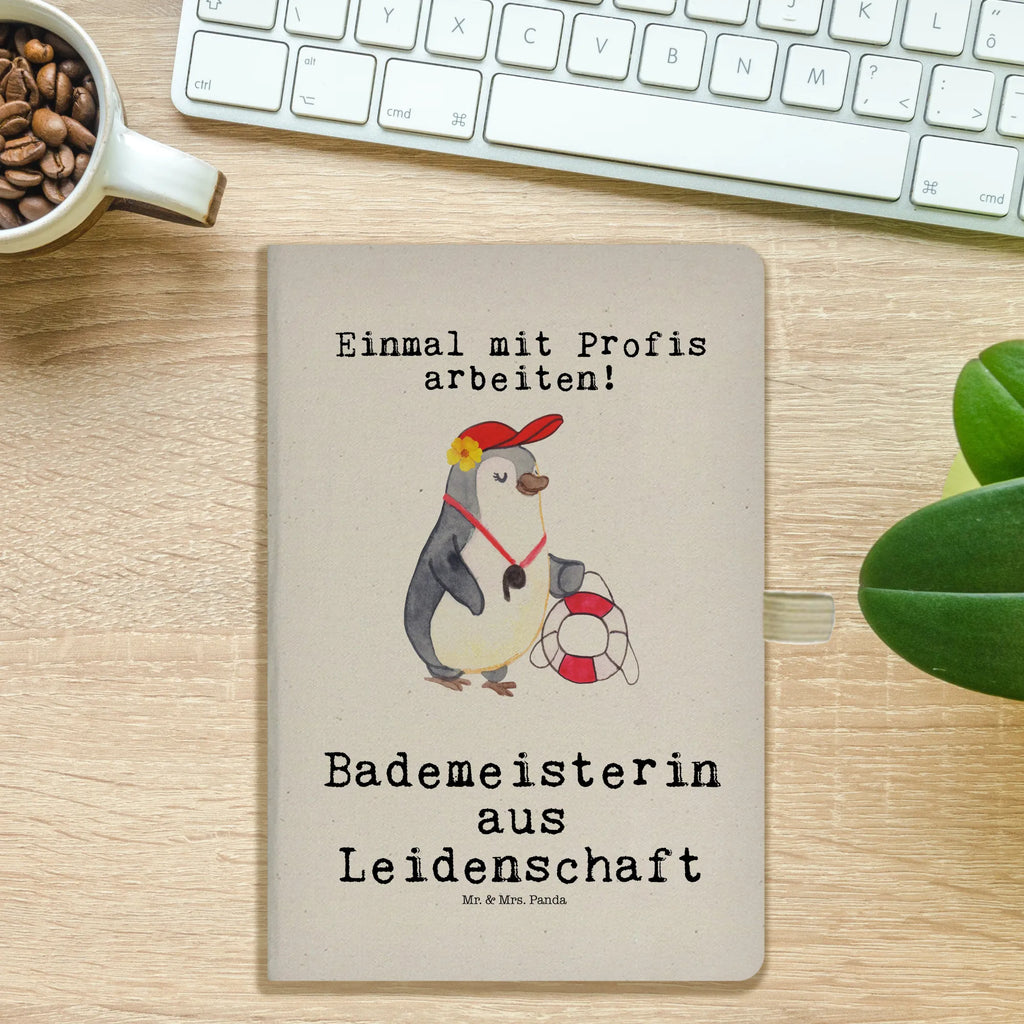 Baumwoll Notizbuch Bademeisterin aus Leidenschaft Journal A5, a5 kladde, Notizheft A5, din a5 buch, A5 Notizbuch, A5 Notizheft, Journal, din a5 kladde, hardcover notizbuch, hardcover kladde, Tagebuch, Notizbuch DIN A5, Reisetagebuch, A5 Heft, notizbuch, Skizzenbuch, din a5 notizbuch, A5 Journal, Tagebuch A5, Notizheft, a5 buch, hardcover journal, Notizbuch A5 Hardcover, A5 Skizzenbuch, Schreibheft A5, Schreibbuch, Notizbuch A5, Geschenk, Schenken, Jubiläum, Danke, Dankeschön, Beruf, Ausbildung, Abschied, Rente, Kollege, Kollegin, Arbeitskollege, Mitarbeiter, Firma, Freibad, Rettungsschwimmerin, Schwimmbad, Badeanstalt, Schwimmverein, Schwimmmeisterin, Schwimmschule, Bademeisterin