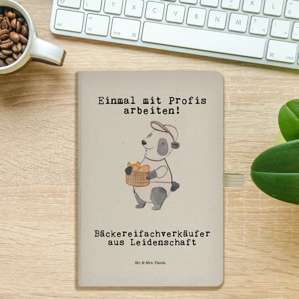 Bawełniany notes DIN A5 Sprzedawca w piekarni Pasja Notizen, Eintragebuch, Tagebuch, Notizblock, Adressbuch, Journal, Kladde, Skizzenbuch, Notizheft, Schreibbuch, Schreibheft, Beruf, Ausbildung, Jubiläum, Abschied, Rente, Kollege, Kollegin, Geschenk, Schenken, Arbeitskollege, Mitarbeiter, Firma, Danke, Dankeschön, Bäckereifachverkäufer, Backwarenverkäufer, Bäckerei, Backstube, Bäckerladen, Brotmanufaktur