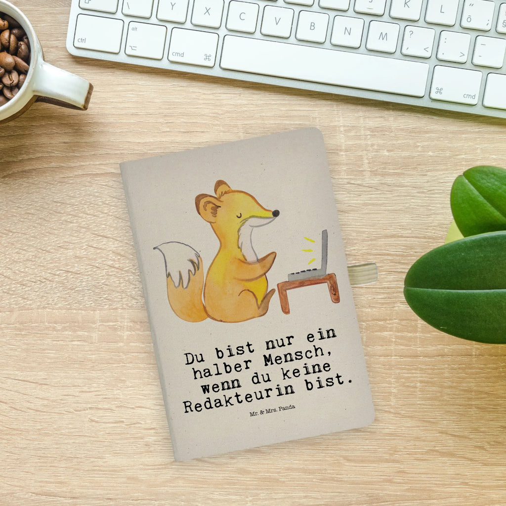 Baumwoll Notizbuch Redakteurin mit Herz DIN A4 Notizbuch Für Studium, DIN A4 Notizbuch Büro, DIN A4 Projektbuch, Stoff Notizbuch A4, DIN A4 Ideenbuch, DIN A4 Bullet Journal, Notizbuch DIN A4, DIN A4 Notizbuch Handgemacht, Natur Notizbuch A4, Notizbuch A4 Kariert, DIN A4 Notizbuch Geschenk, DIN A4 Schüler Notizbuch, Nachhaltiges Notizbuch A4, Notizbuch Aus Baumwolle, Baumwoll Notizbuch, Notizbuch A4 Blanko, DIN A4 Tagebuch, DIN A4 Notizbuch, DIN A4 Notizheft, Tagebuch DIN A4, DIN A4 Skizzenbuch, A4 Notizbuch Punkte, Notizbuch Mit Stoffeinband, DIN A4 Notizbuch Hardcover, DIN A4 Journal, DIN A4 Notizbuch Für Lehrer, DIN A4 Notizbuch Für Schule, Schreibbuch DIN A4, DIN A4 Notizbuch Design, DIN A4 Uni Notizbuch, DIN A4 Notizbuch Softcover, DIN A4 Notizbuch Kreativ, Umweltfreundliches Notizbuch A4, Notizbuch A4 Liniert, Öko Notizbuch DIN A4, DIN A4 Planer, DIN A4 Arbeitsbuch, Geschenk, Schenken, Jubiläum, Danke, Dankeschön, Beruf, Ausbildung, Abschied, Rente, Kollege, Kollegin, Arbeitskollege, Mitarbeiter, Firma, Referentin, Redakteurin, Online, Journalistin