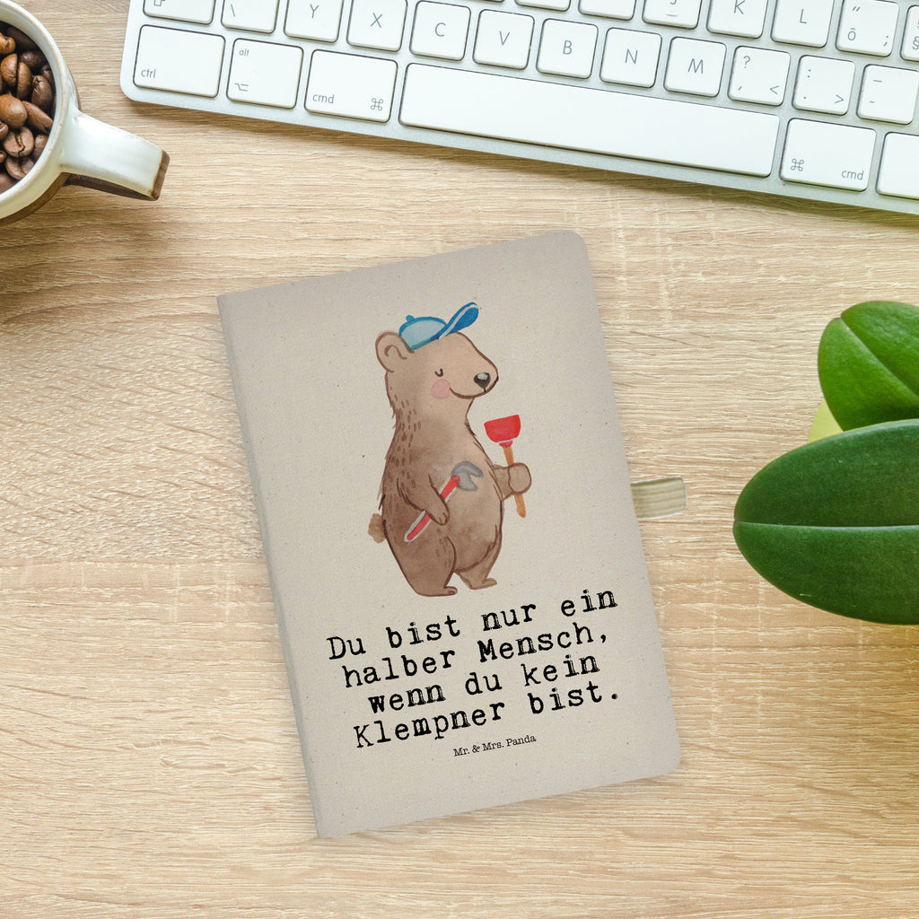 Baumwoll Notizbuch Klempner Herz Notizheft, din a5 buch, A5 Skizzenbuch, A5 Heft, hardcover notizbuch, Tagebuch A5, Tagebuch, din a5 notizbuch, a5 kladde, a5 buch, Notizheft A5, Notizbuch DIN A5, notizbuch, Schreibbuch, A5 Journal, Reisetagebuch, Journal, hardcover kladde, A5 Notizbuch, Notizbuch A5 Hardcover, Skizzenbuch, din a5 kladde, Journal A5, Schreibheft A5, A5 Notizheft, Notizbuch A5, hardcover journal, Geschenk, Schenken, Jubiläum, Danke, Dankeschön, Beruf, Ausbildung, Abschied, Rente, Kollege, Kollegin, Arbeitskollege, Mitarbeiter, Firma, Klempner, Sanitärinstallationen, Fachbetrieb, Gesellenprüfung, Bauklempner, Meister, Installateur, Handwerker