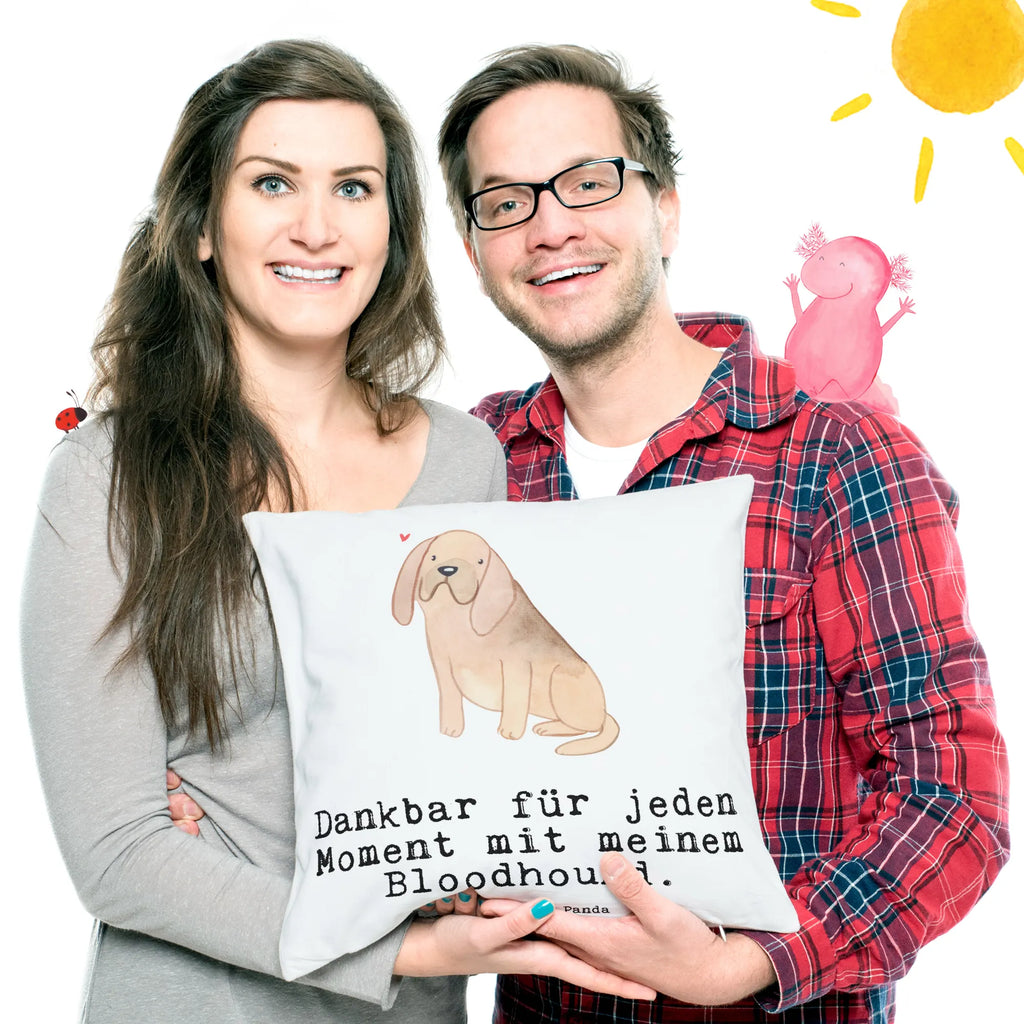 40x40 Kissen Bloodhound Moment Motivkissen, Dekokissen Sofa, Sofakissen, sitzkissen, Kissenbezüge, Dekokissen, Kissenbezug 40x40, Kissenhülle, Sofakissen 40x40, Couchkissen, Kissenhülle 40x40, Kissen 40x40, Zierkissen, sofakissen, Kissen 40x40 Waschbar, Kopfkissen, Kopfkissen 40x40, Dekokissen 40x40, Kissen, Hund, Hunderasse, Rassehund, Hundebesitzer, Geschenk, Tierfreund, Schenken, Welpe, Chien de Saint Hubert, St. Hubertushund, Bloodhound, Bluthund