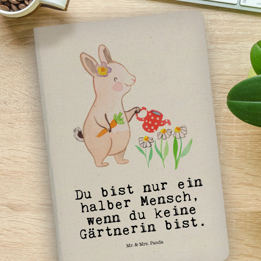 Baumwoll Notizbuch Gärtnerin mit Herz DIN A4 Schüler Notizbuch, Stoff Notizbuch A4, Notizbuch DIN A4, DIN A4 Notizbuch Für Schule, DIN A4 Arbeitsbuch, DIN A4 Bullet Journal, Nachhaltiges Notizbuch A4, DIN A4 Notizbuch Geschenk, DIN A4 Notizbuch Design, DIN A4 Skizzenbuch, Notizbuch A4 Blanko, DIN A4 Notizbuch Hardcover, DIN A4 Notizbuch, DIN A4 Journal, Baumwoll Notizbuch, Notizbuch A4 Liniert, DIN A4 Notizheft, DIN A4 Ideenbuch, DIN A4 Notizbuch Für Studium, DIN A4 Tagebuch, Schreibbuch DIN A4, DIN A4 Uni Notizbuch, DIN A4 Notizbuch Softcover, Umweltfreundliches Notizbuch A4, Tagebuch DIN A4, DIN A4 Planer, DIN A4 Notizbuch Handgemacht, Natur Notizbuch A4, Notizbuch Mit Stoffeinband, DIN A4 Projektbuch, Notizbuch A4 Kariert, A4 Notizbuch Punkte, DIN A4 Notizbuch Für Lehrer, DIN A4 Notizbuch Büro, Öko Notizbuch DIN A4, DIN A4 Notizbuch Kreativ, Notizbuch Aus Baumwolle, Geschenk, Schenken, Jubiläum, Danke, Dankeschön, Beruf, Ausbildung, Abschied, Rente, Kollege, Kollegin, Arbeitskollege, Mitarbeiter, Firma, Gartenbau, Gärtnerin, Hobbygärtnerin, Garten- und Landschaftsbauerin, Gartenplaner, Gärtnerei