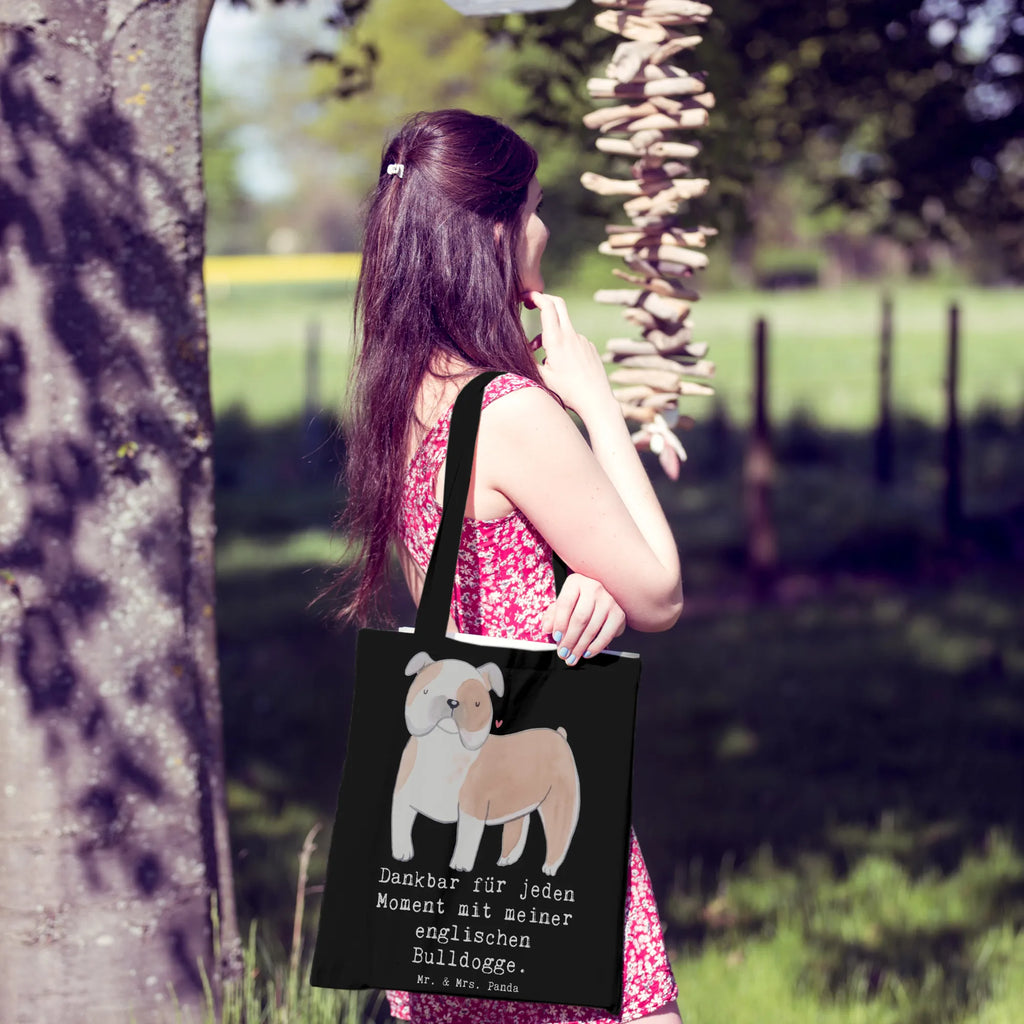 Tote bag English Bulldog Moment Jutetasche, Strandtasche, Schultertasche, Beutel, Tasche, Umhängetasche, Stoffbeutel, Stofftasche, Laptoptasche, Jutebeutel, Shopper, Tragetasche, Einkaufstasche, Beuteltasche, Einkaufstüte, Badetasche, Hund, Hunderasse, Rassehund, Hundebesitzer, Geschenk, Tierfreund, Schenken, Welpe, Englische Bulldogge, English Bulldog