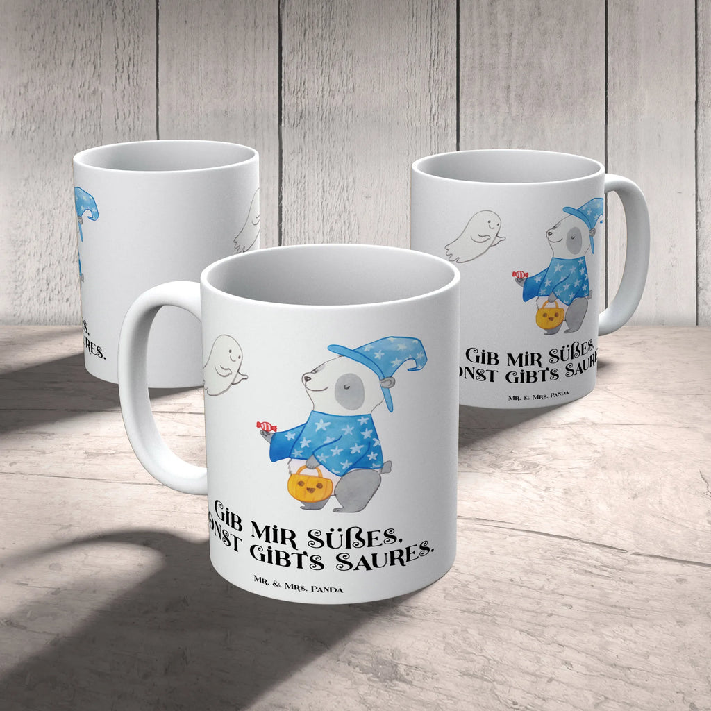 Tasse Panda Zauberer Kaffeetasse, Teetasse, Tasse mit Zitaten, Keramiktasse, Tasse, Geschenktasse, Porzellantasse, Tasse mit Motiven, Bürotasse, Halloween, Deko, Martinssingen, Dekoration, Geschenke, Schenken, Süßes sonst gibt's saures, Halloween Deko, Zauberer, Trick or Treat, Gespenst, Panda