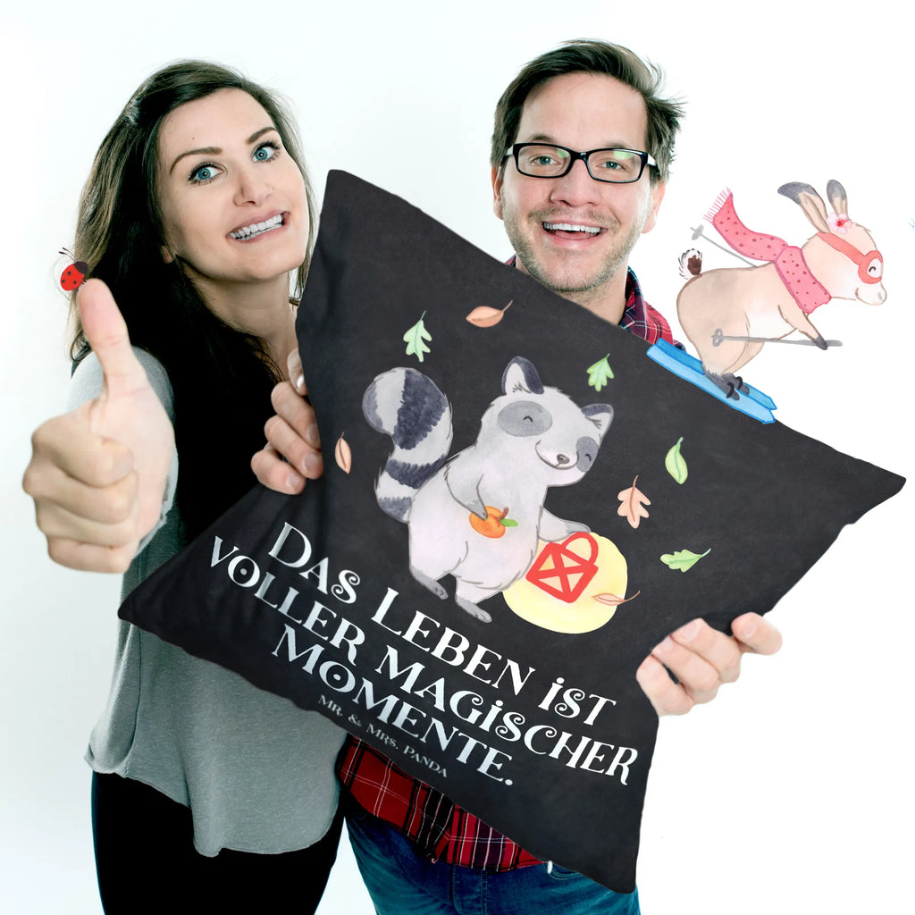 Cushion Raccoon Lantern Sofakissen, Kissenbezug 40x40, Kissenhülle, Kissen, Kissenbezüge, Motivkissen, Dekokissen Sofa, Sofakissen 40x40, Kopfkissen, sofakissen, Kissen 40x40 Waschbar, Dekokissen 40x40, Couchkissen, Kopfkissen 40x40, Kissenhülle 40x40, sitzkissen, Zierkissen, Kissen 40x40, Dekokissen, Halloween, Deko, Martinssingen, Dekoration, Geschenke, Schenken, Süßes sonst gibt's saures, Halloween Deko, Waschbär, Laterne, Herbst, Trick or Treat