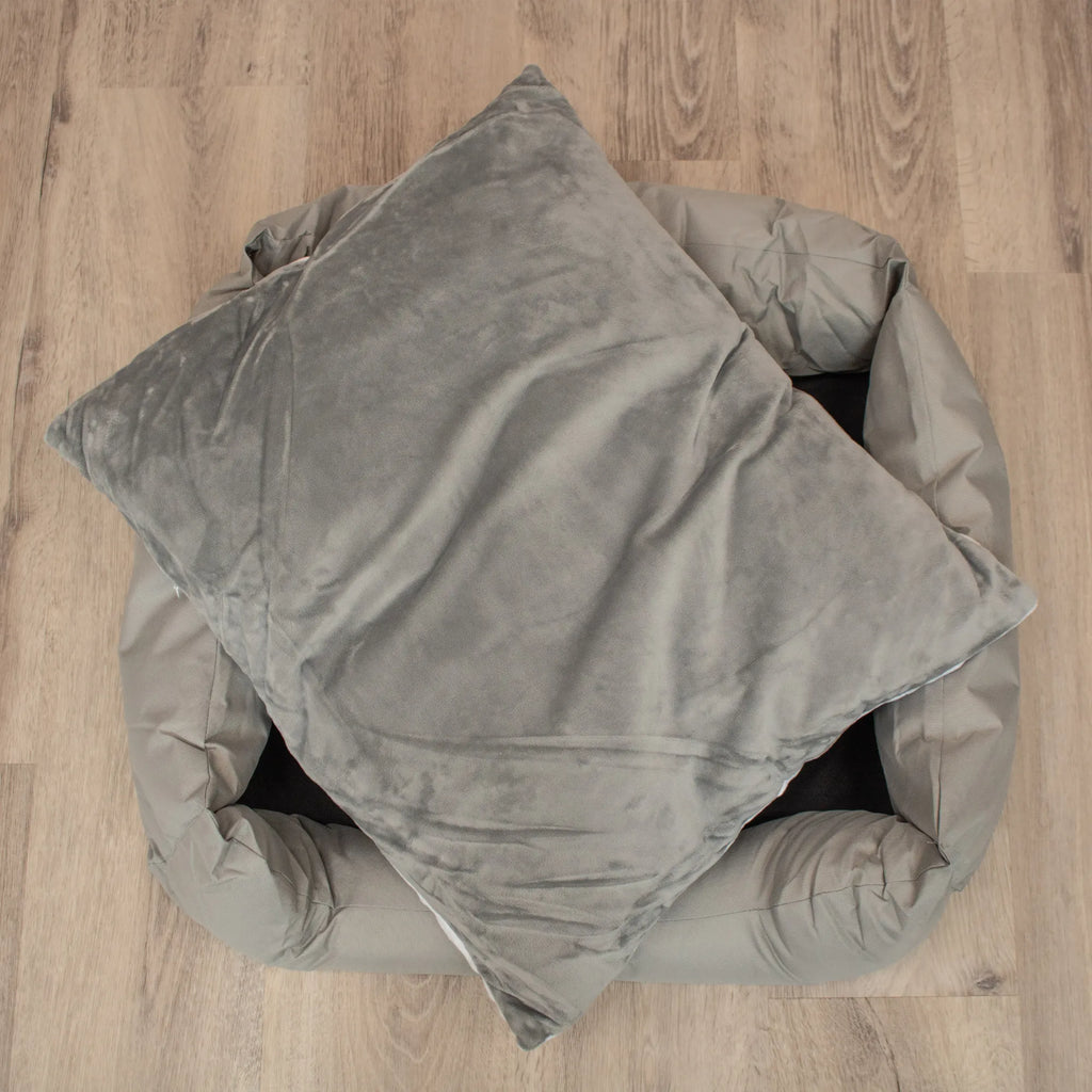 Cat bed Cat middle finger Katzenbett, Katzenliege, Kater, Tierbett, Katenborb, Körbchen, Katze, Katzenmotiv, Katzenfan, Katzendeko, Katzenfreund, Katzenliebhaber, Katzenprodukte, Katzenartikel, Katzenaccessoires, Katzensouvenirs, Katzenliebhaberprodukte, Katzenmotive, Katzen, Cats, Mietze, Cat