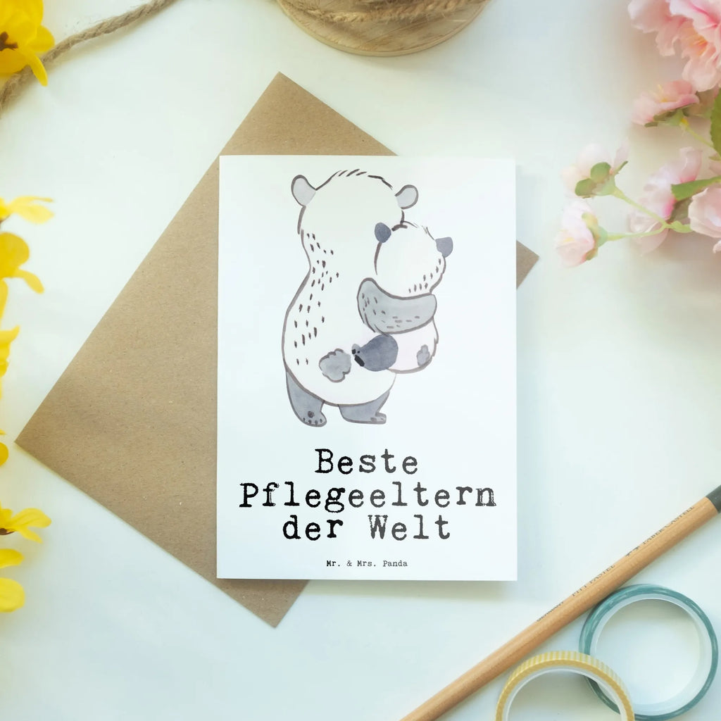 Grußkarte Panda Beste Pflegeeltern der Welt Klappkarte, Glückwunschkarte, Karte, Hochzeitskarte, Einladungskarte, Ansichtskarten, Grußkarte, Geburtstagskarte, für, Dankeschön, Geschenk, Schenken, Geburtstag, Geburtstagsgeschenk, Geschenkidee, Danke, Bedanken, Mitbringsel, Freude machen, Geschenktipp, Eltern, Familie, Mama und Papa, Mama, Papi, Pflegeeltern, Adoption, Mami, Papa, Elternpaar, Pflegekind
