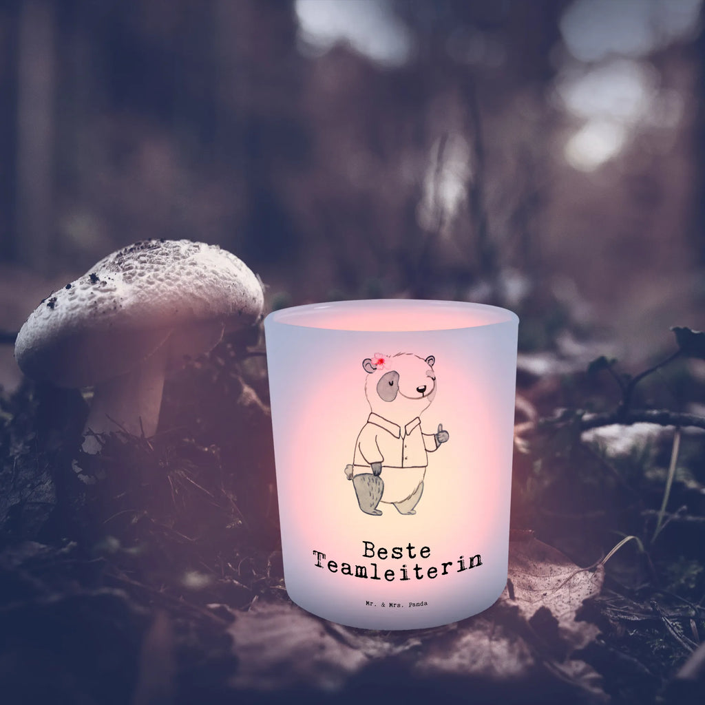 Windlicht Panda Beste Teamleiterin Lichtglas, kerzenhalter klein, tisch kerzenhalter, teelichtglas, Windlicht aus Glas, Windlicht Milchglas, kerzenbehälter, Teelicht Glas, Terrasse Windlicht, dekolicht, Kerzenhalter Glas, Glaslaterne, tischlicht, Windlicht Glas, Windlicht Satiniert, Outdoor Kerzenhalter, glaswindlicht, Kerzenhalter, stimmungslicht, laterne teelicht, Windlicht Draußen, Kerzen Windlicht, teelichthalter klein, Milchglas Teelichthalter, Tisch Windlicht, Windlicht Deko, lichthalter, Teelichthalter Glas, milchglas windlicht, laterne glas, Outdoor Windlicht, deko kerzenhalter, Windlicht Kerzenhalter, Deko Teelichthalter, Garten Windlicht, teelichtleuchter, Teelichthalter, Glas Windlicht, Windlicht, Windlichter, glas kerzenhalter, Deko Windlicht, Glas Teelichthalter, Windlicht Klein, Balkon Windlicht, teelicht windlicht, Kerzenglas, ambientelicht, Geschenkidee, Geschenk, Schenken, Mitbringsel, Geburtstag, Geburtstagsgeschenk, für, Danke, Dankeschön, Bedanken, Freude machen, Geschenktipp, Ruhestand, Abschiedsgeschenk, Kollegin, Teamleiterin, Seminarleiterin, Gruppenleiterin, Vorgesetzte, Abschied, Leiterin, Chefin