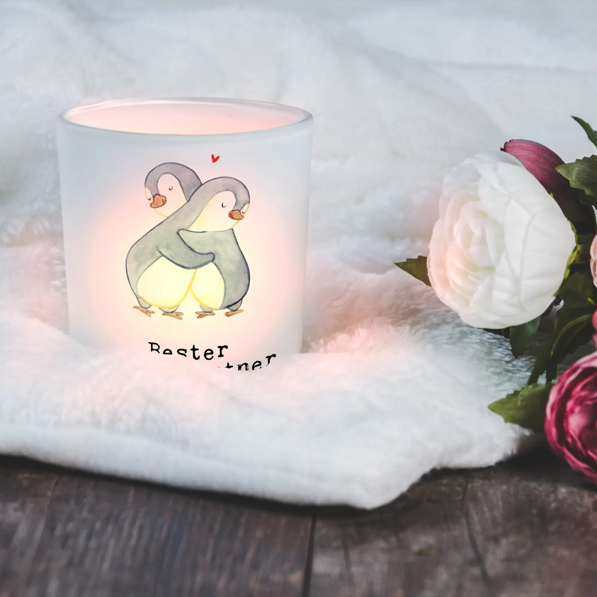 Windlicht Pinguin Bester Lebenspartner der Welt deko kerzenhalter, Windlicht aus Glas, tisch kerzenhalter, stimmungslicht, Glas Teelichthalter, Terrasse Windlicht, laterne teelicht, teelichtleuchter, laterne glas, glas kerzenhalter, Glaslaterne, Windlicht Draußen, Glas Windlicht, milchglas windlicht, Windlicht Deko, Deko Windlicht, Windlicht Satiniert, dekolicht, Balkon Windlicht, Windlicht Milchglas, Teelicht Glas, kerzenbehälter, Lichtglas, tischlicht, kerzenhalter klein, Outdoor Windlicht, Kerzen Windlicht, Milchglas Teelichthalter, teelichthalter klein, Kerzenglas, Windlicht Kerzenhalter, Kerzenhalter, Tisch Windlicht, Teelichthalter Glas, glaswindlicht, Kerzenhalter Glas, ambientelicht, Outdoor Kerzenhalter, Garten Windlicht, Deko Teelichthalter, teelicht windlicht, Windlicht Glas, Windlicht Klein, lichthalter, Teelichthalter, Geschenkidee, Geschenk, Schenken, Mitbringsel, Geburtstag, Geburtstagsgeschenk, für, Danke, Dankeschön, Bedanken, Freude machen, Geschenktipp, Ehemann, Lebenspartner, Ehepartner, Ehefrau, Freund, Verliebt, Partner, Liebe, Freundin, Hochzeitstag