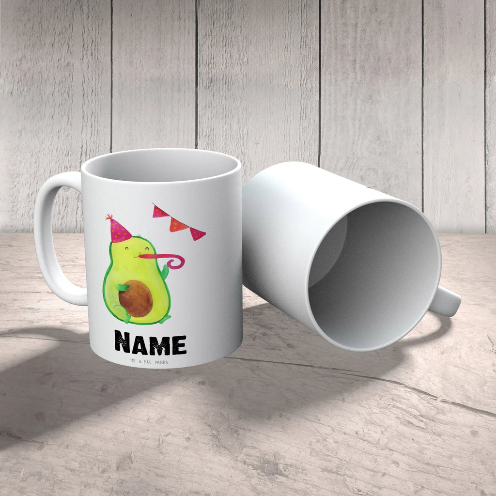 Personalisierte Tasse Avocado Party Personalisiert, Tasse, Namen, Drucken, Personalisierte Tasse, Namenstasse, Wunschname, Tasse mit Namen, Avocado, Veggie, Vegan, Gesund, Prüfung, Schulabschluss, Lieblingstag, Avocados, Jahrestag, Bestanden, Geburtstag, Jubiläum, Abi, Feier, Firmenfeier, Klassenfeier, Happy Birthday, Abifeier, Party, Geburtstagsfeier, Feierei, Abschluss