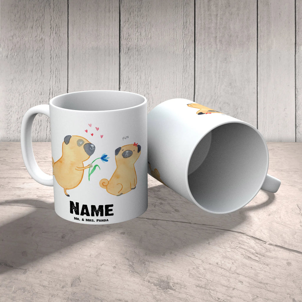 Personalised cup pug In love dog, mutt, hound, woof, dog mama, dog breed, love dogs, love for dogs, dog decorative items, bag with dog print, funny gifts for dog owners, what do you give a dog lover, Christmas gifts for dogs, gifts for dogs, dog sayings, in love, boob, dog love, love, love saying. Engaged, Pug, gift friend, partner