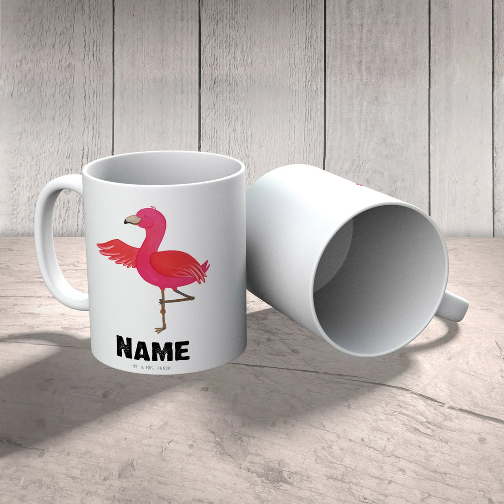 Personalisierte Tasse Flamingo Yoga Wunschname, Personalisierte Tasse, Personalisiert, Tasse mit Namen, Namenstasse, Tasse, Drucken, Namen, Flamingo, Achtsamkeit, Namaste, Yoga-Übung, Vogel, Ärger, Yoga, Tiefenentspannung, Aufregen, Entspannung