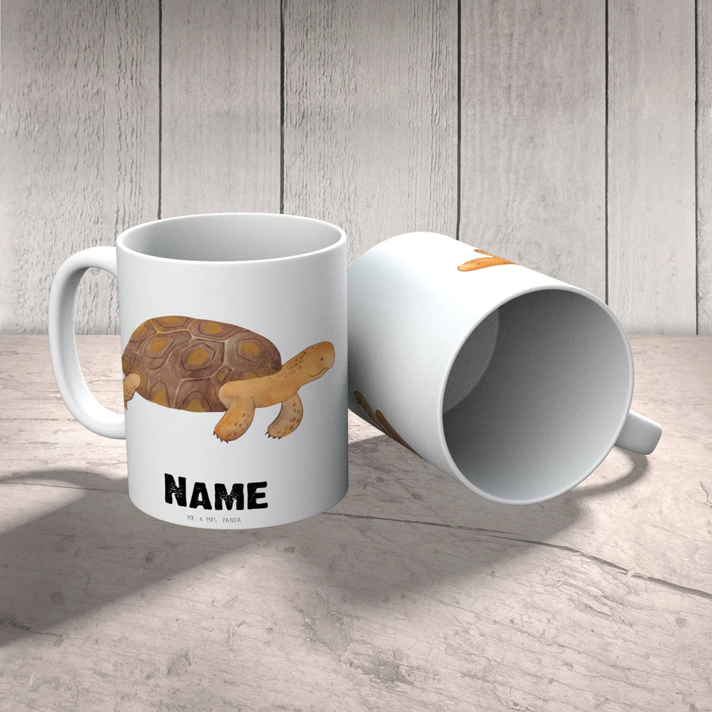 Personalisierte Tasse Schildkröte marschiert Drucken, Personalisiert, Wunschname, Namen, Tasse mit Namen, Personalisierte Tasse, Tasse, Namenstasse, Meer, Urlaub, Meerestiere, Motivation, Neustart, Lieblingsmensch, Abenteuer, Get Lost, Reiselust, Inspiration, Schildkröten, Schildkröte