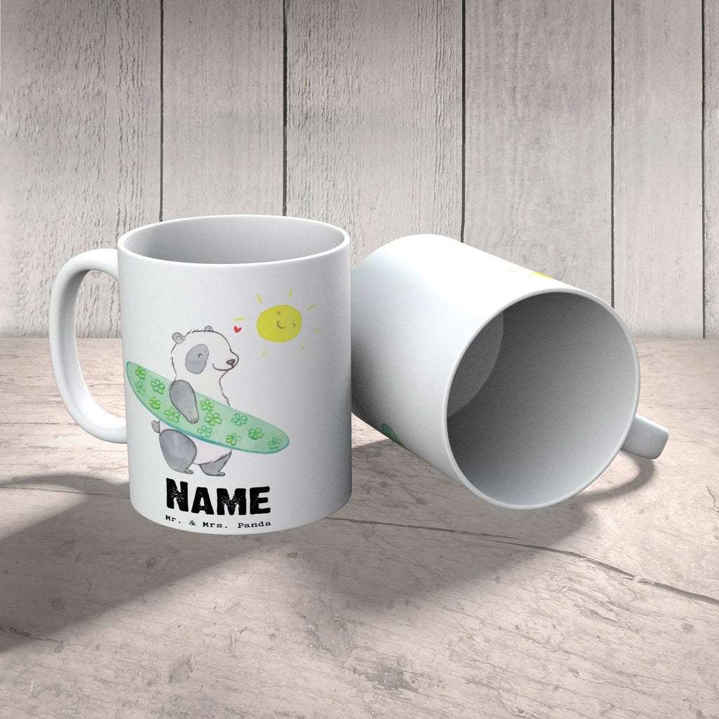 Personalisierte Tasse Panda Surfen Tasse, Namenstasse, Personalisierte Tasse, Personalisiert, Namen, Drucken, Wunschname, Tasse mit Namen, Geschenk, Schenken, Sport, Sportart, Hobby, Danke, Dankeschön, Auszeichnung, Gewinn, Sportler, Wellenreiten, Surfschule, Surfen