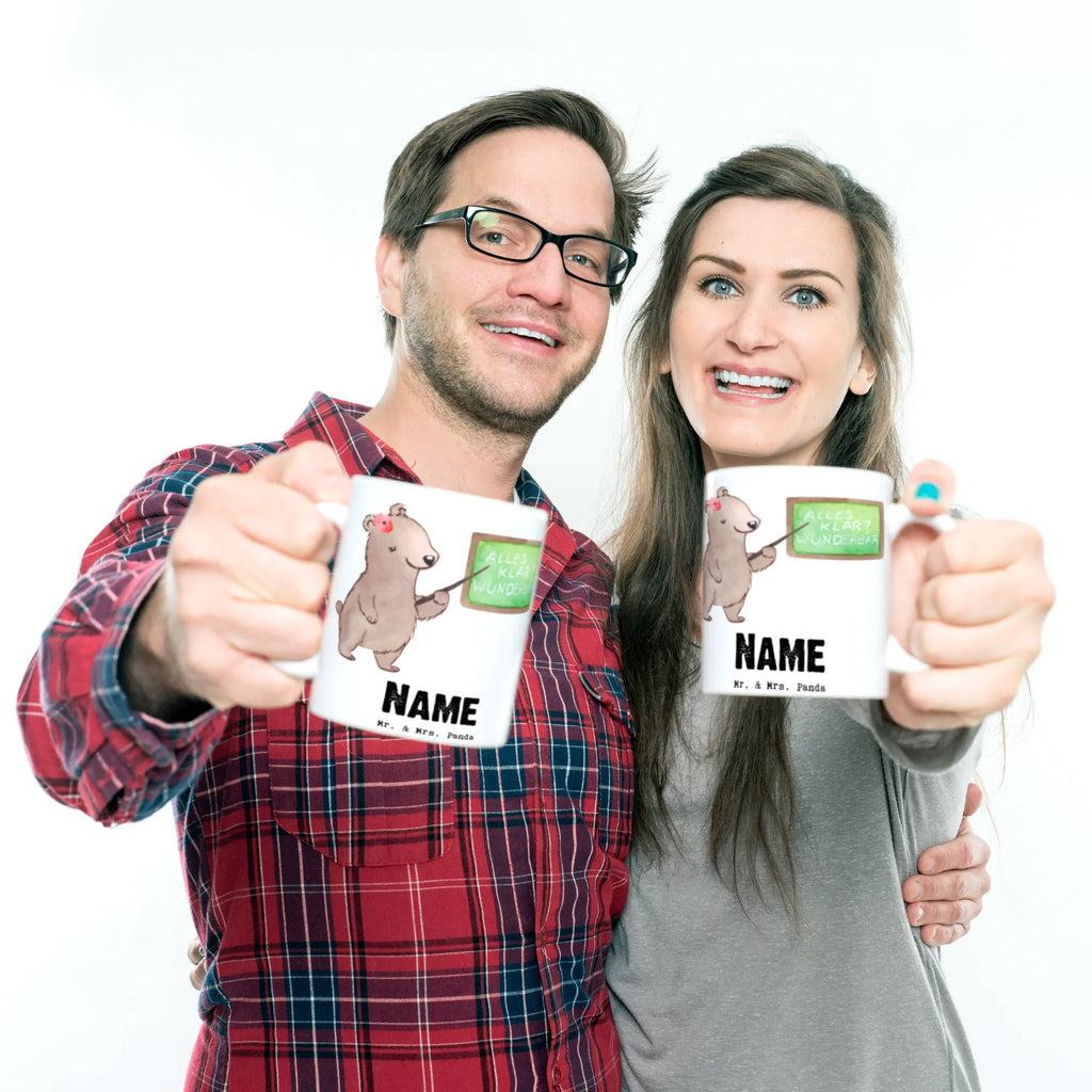 Personalisierte Tasse Deutschlehrerin mit Herz Wunschname, Tasse mit Namen, Personalisiert, Personalisierte Tasse, Tasse, Namenstasse, Drucken, Namen, Geschenk, Schenken, Jubiläum, Danke, Dankeschön, Beruf, Ausbildung, Abschied, Rente, Kollege, Kollegin, Arbeitskollege, Mitarbeiter, Firma, Deutschlehrerin, Schule, Deutschunterricht, Grundschule