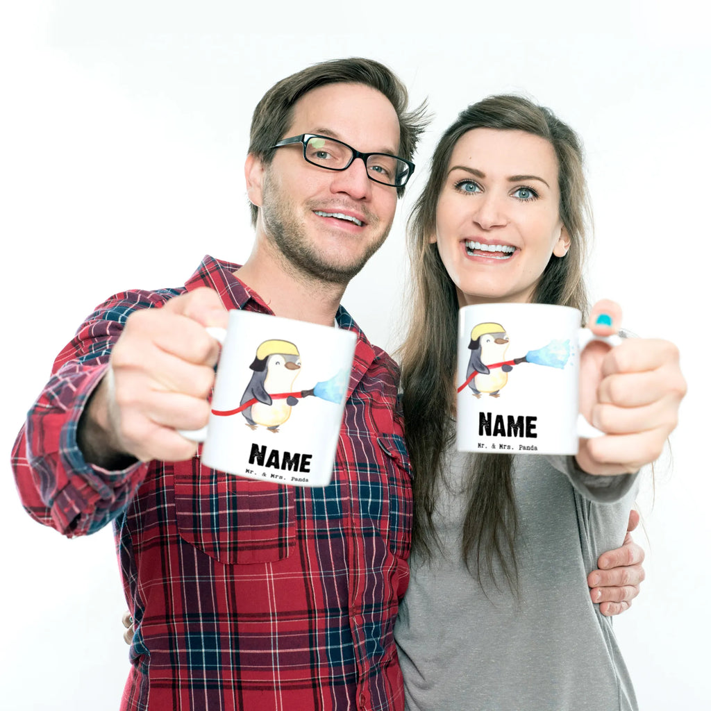 Personalisierte Tasse Feuerwehrmann mit Herz Tasse, Namenstasse, Drucken, Wunschname, Tasse mit Namen, Personalisiert, Namen, Personalisierte Tasse, Beruf, Ausbildung, Jubiläum, Abschied, Rente, Kollege, Kollegin, Geschenk, Schenken, Arbeitskollege, Mitarbeiter, Firma, Danke, Dankeschön, freiwillige Feuerwehr, Brandschutz, Feuerwehrhauptmann, Feuerwehr, Feuerwehrmann