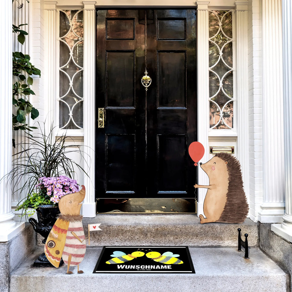 Personalisierte Fußmatte Biene Liebe Personalisieruung, Fußmatte mit Namen, Bedrucken, Türvorleger mit Namen, Wunschnamen, Personalisierte Fußmatte, Personalisiert, Fußmatte bedrucken, Namensfussmatte, Türvorleger personalisiert, Haustürmatte personalisiert, Biene, Wespe, Hummel