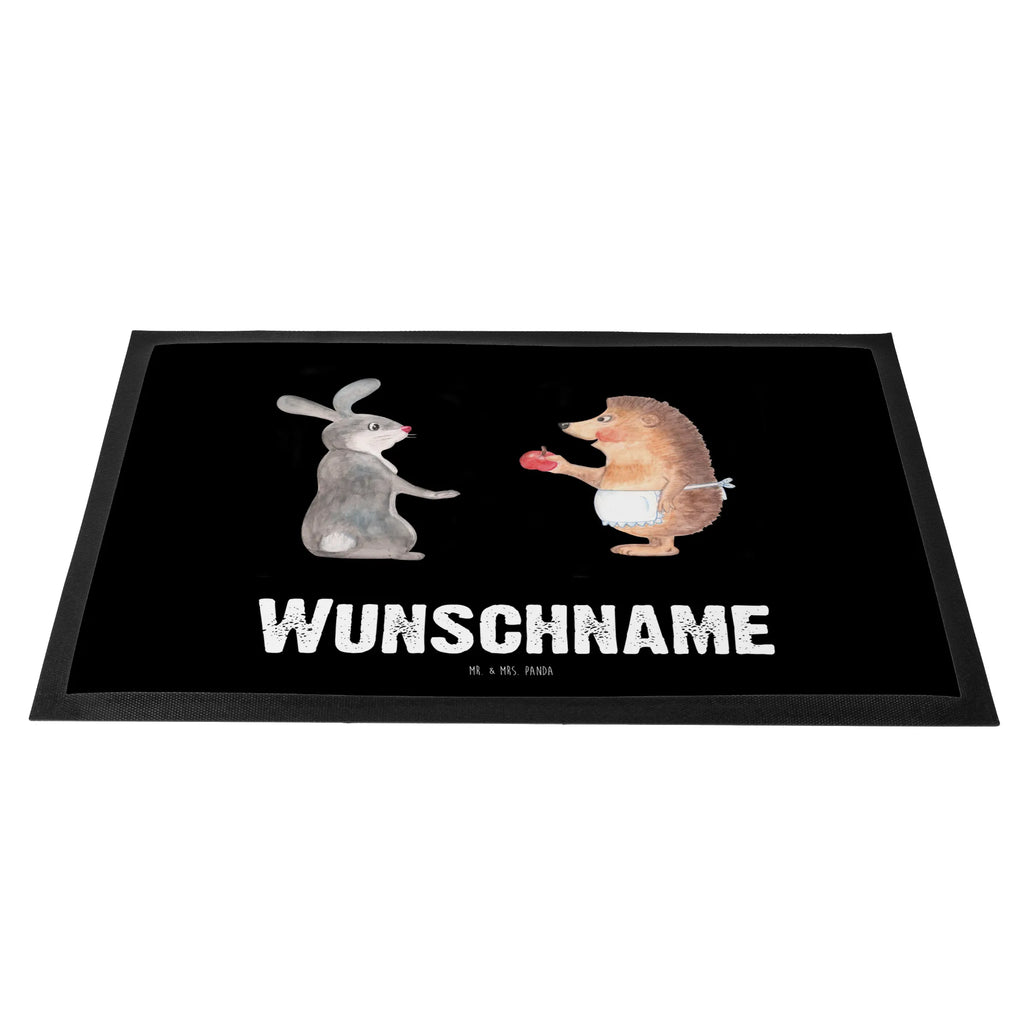 Personalisierte Fußmatte Liebe ist nie ohne Schmerz Fußmatte bedrucken, Türvorleger mit Namen, Personalisierte Fußmatte, Fußmatte mit Namen, Wunschnamen, Personalisiert, Namensfussmatte, Personalisieruung, Bedrucken, Türvorleger personalisiert, Haustürmatte personalisiert, Tiermotive, Gute Laune, lustige Sprüche, Tiere, Igel und Hase, Trösten, Liebe Spruch, Trennungsschmerz, Hase, Igel, Liebeskummer Geschenk, Spruch romantisch, Herzschmerz