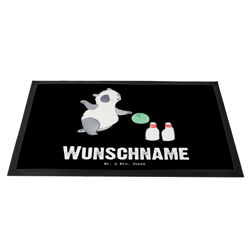 Personalisierte Fußmatte Panda Bowling Türvorleger personalisiert, Personalisierte Fußmatte, Haustürmatte personalisiert, Namensfussmatte, Personalisiert, Fußmatte mit Namen, Personalisieruung, Bedrucken, Türvorleger mit Namen, Wunschnamen, Fußmatte bedrucken, Geschenk, Sport, Sportart, Hobby, Schenken, Danke, Dankeschön, Auszeichnung, Gewinn, Sportler, Bowlen gehen, Bowlingparty, Bowling, Bowlingausflug, Bowlingbahn, Kegelausflug, Bowling Center, Kegelbahn