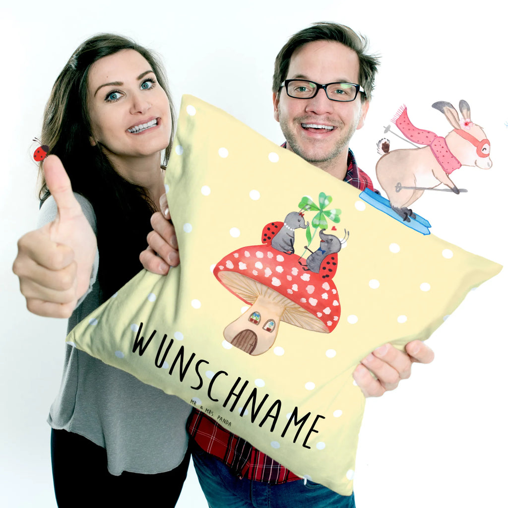 Personalisiertes Kissen Marienkäfer Paar Fliegenpilz bedrucken, Kopfkissen, Kissen, personalisiert, Wunschname, Name, Tiermotive, Gute Laune, lustige Sprüche, Tiere, Marienkäfer, Fleigenpilzhaus, Haus, Wohnung, Fliegenpilz, zuhause