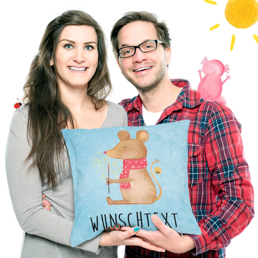 Personalisiertes Kissen Weihnachtsmaus bedrucken, Wunschname, Kissen, Name, Kopfkissen, personalisiert, Winter, Weihnachten, Weihnachtsdeko, Nikolaus, Advent, Heiligabend, Wintermotiv, Maus, Mäuschen, Frohe Weihnachten, Weihnachtswunder, Weihnachtsmotiv, Weihnachtsgruß