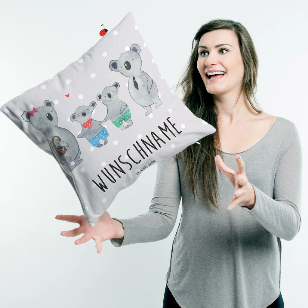 Personalised cushion Koala family with two kids Name, Kissen, bedrucken, Wunschname, Kopfkissen, personalisiert, Familie, Vatertag, Muttertag, Bruder, Schwester, Mama, Papa, Oma, Opa, Familienleben, Koala, beste Familie, Lieblingsfamilie, Koalafamilie, Familienzeit, Koalabär