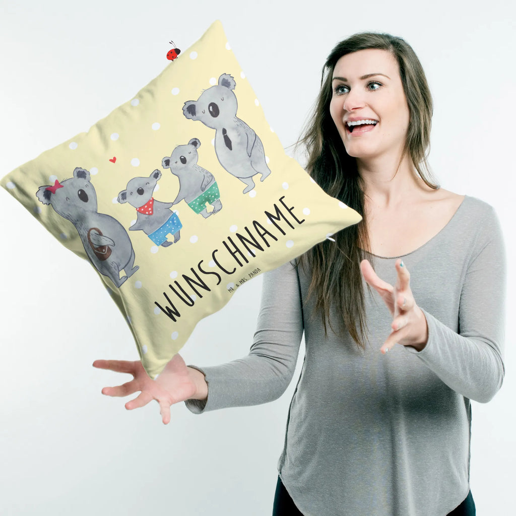 Personalised cushion Koala family with two kids Name, Kissen, bedrucken, Wunschname, Kopfkissen, personalisiert, Familie, Vatertag, Muttertag, Bruder, Schwester, Mama, Papa, Oma, Opa, Familienleben, Koala, beste Familie, Lieblingsfamilie, Koalafamilie, Familienzeit, Koalabär