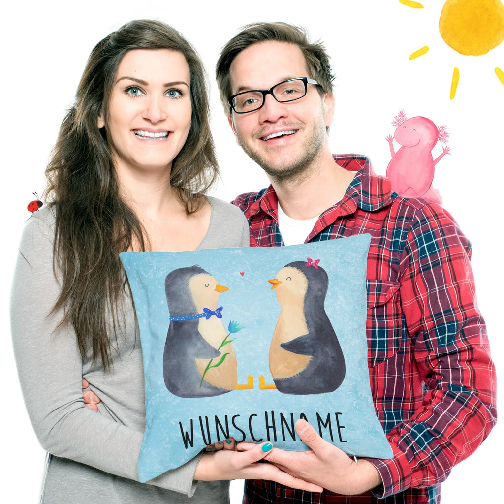 Personalisiertes Kissen Pinguin Pärchen Kopfkissen, Wunschname, bedrucken, Kissen, personalisiert, Name, Pinguin, große Liebe, Verlobung, Hochzeitsgeschenk, Hochzeit, Hochzeitstag, Liebesbeweis, Jahrestag, Pinguine, Traumpaar, Liebe, Liebespaar, Liebesgeschenk