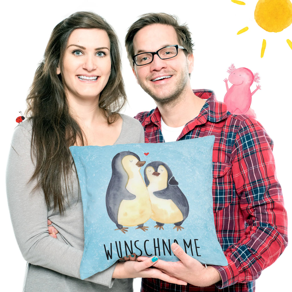 Personalisiertes Kissen Pinguin umarmend Wunschname, bedrucken, personalisiert, Kissen, Kopfkissen, Name, Pinguin, Hochzeit, Jahrestag, Hochzeitstag, Liebe, Liebespaar, Verlobung, Liebesbeweis, Hochzeitsgeschenk, Liebesgeschenk