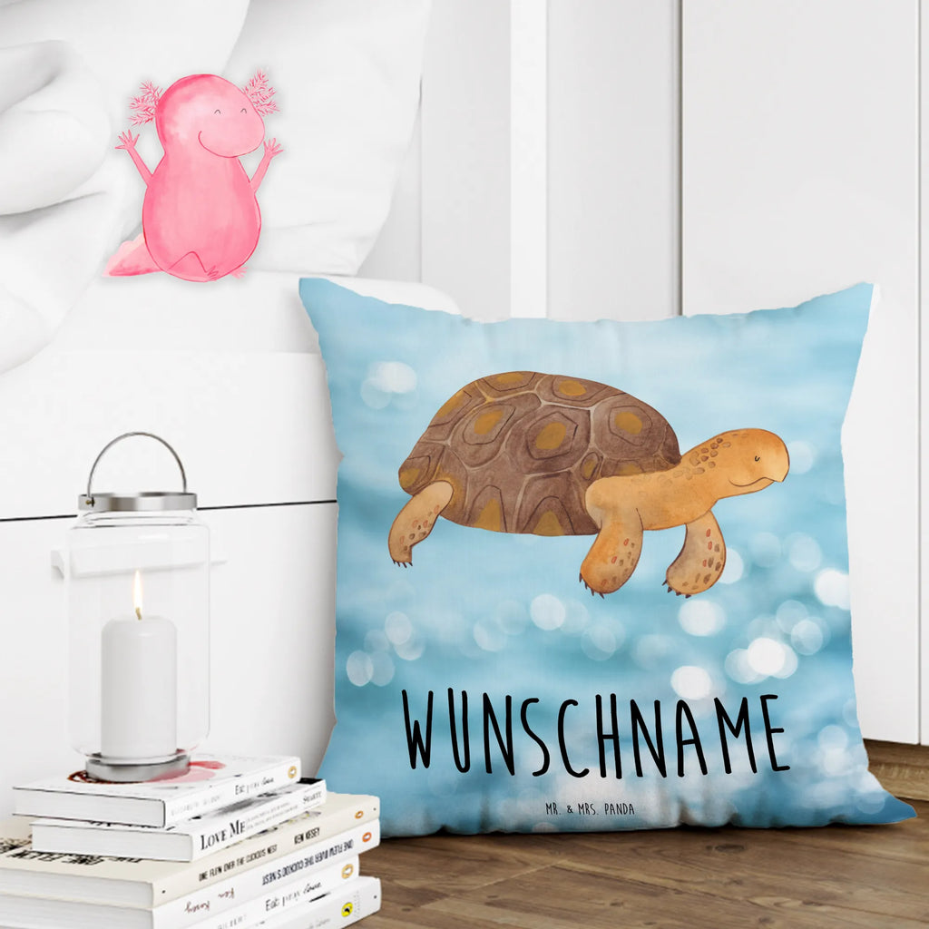 Personalisiertes Kissen Schildkröte marschiert Kissen, Wunschname, Kopfkissen, Name, bedrucken, personalisiert, Meerestiere, Meer, Urlaub, Reiselust, Schildkröten, Schildkröte, Lieblingsmensch, Inspiration, Neustart, Abenteuer, Motivation, get lost